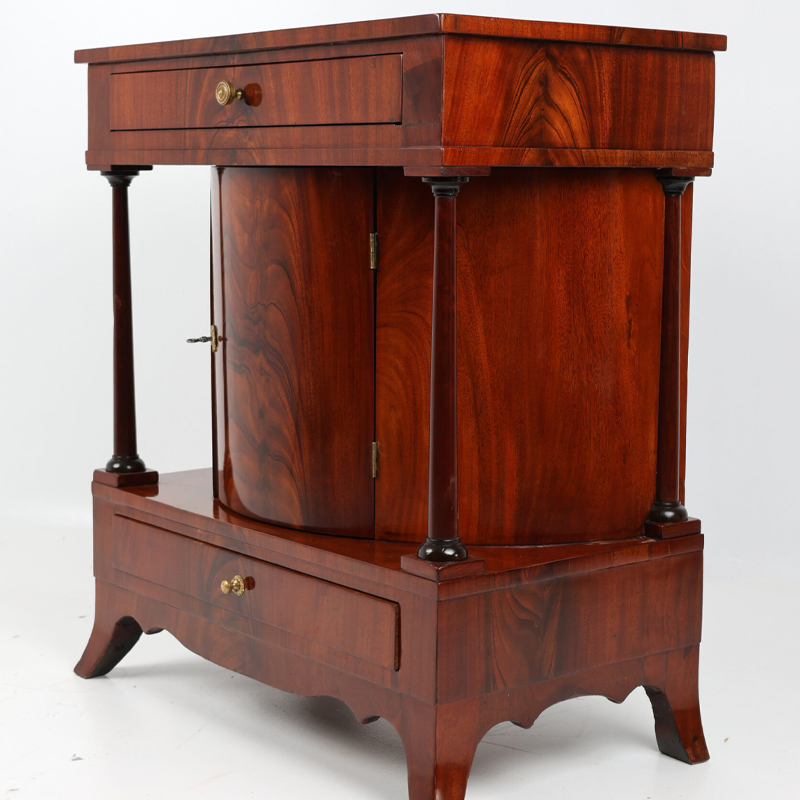 Biedermeier Halbschrank in Mahagoni