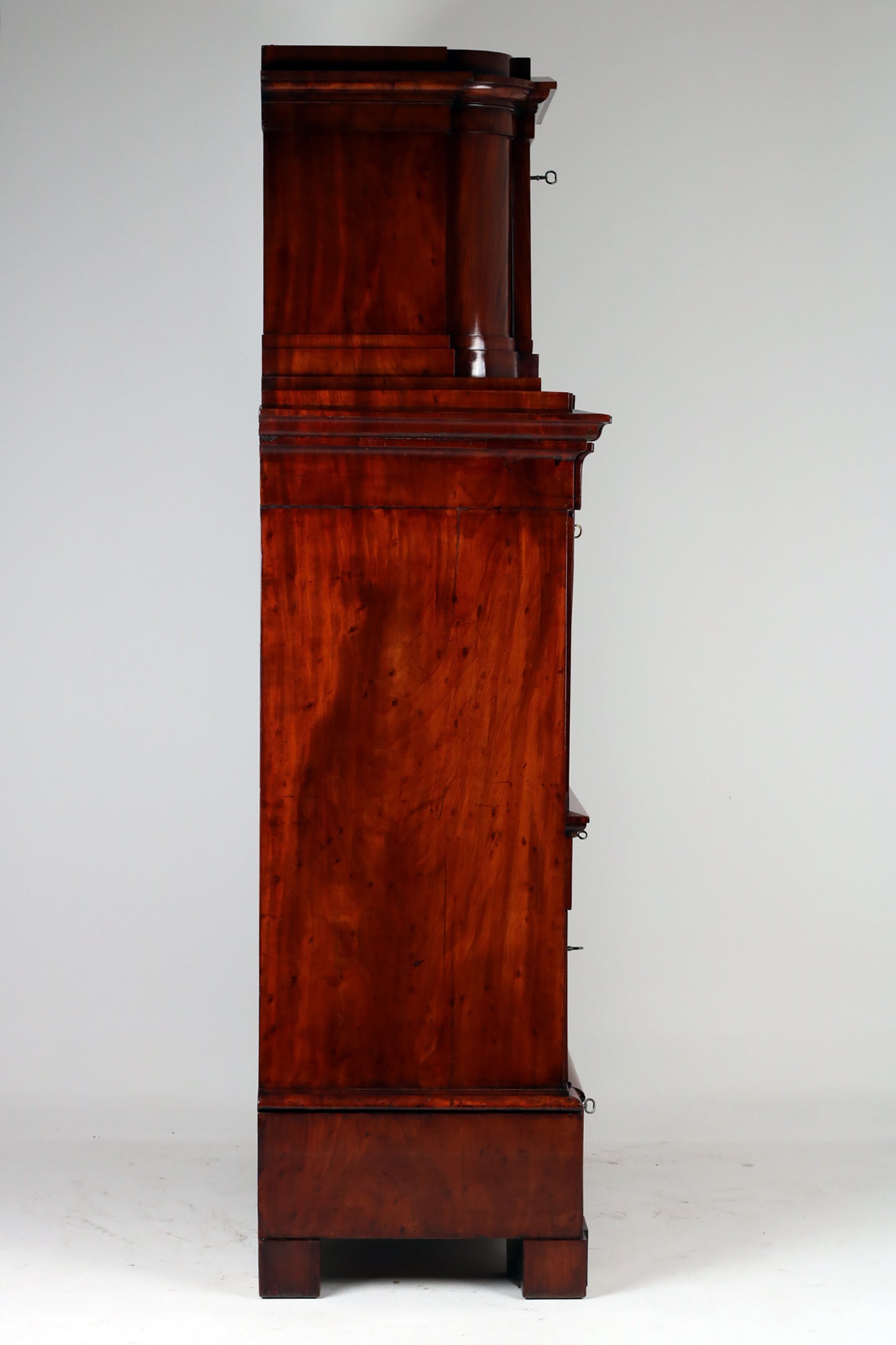Konischer Biedermeier Sekretär in Mahagoni um 1820