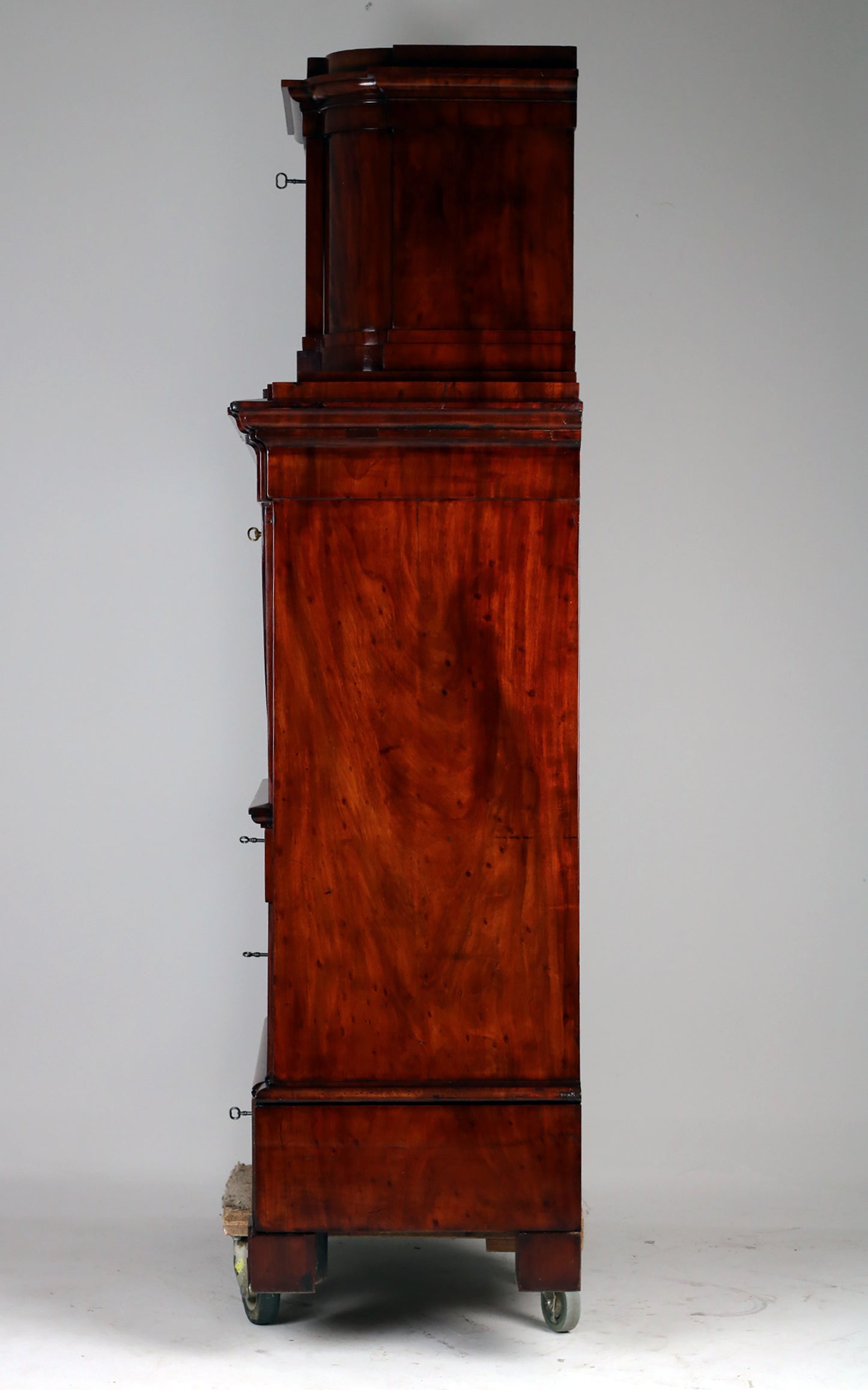 Konischer Biedermeier Sekretär in Mahagoni um 1820