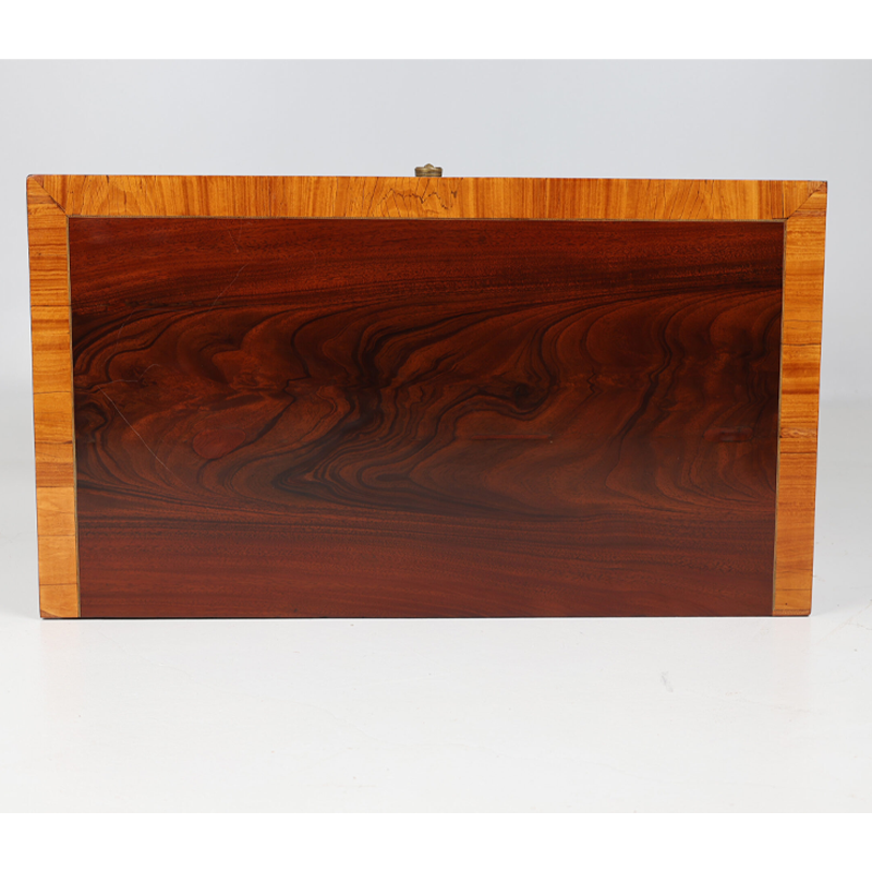 Biedermeier Halbschrank in Mahagoni