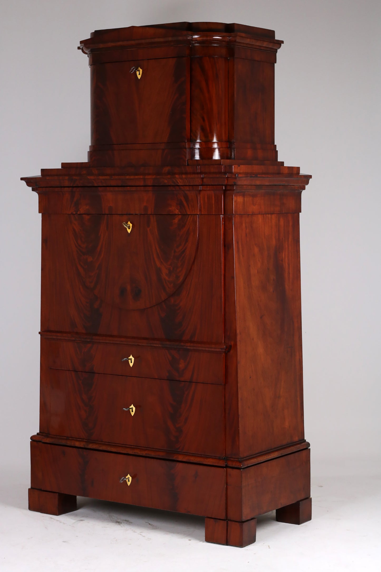 Konischer Biedermeier Sekretär in Mahagoni um 1820
