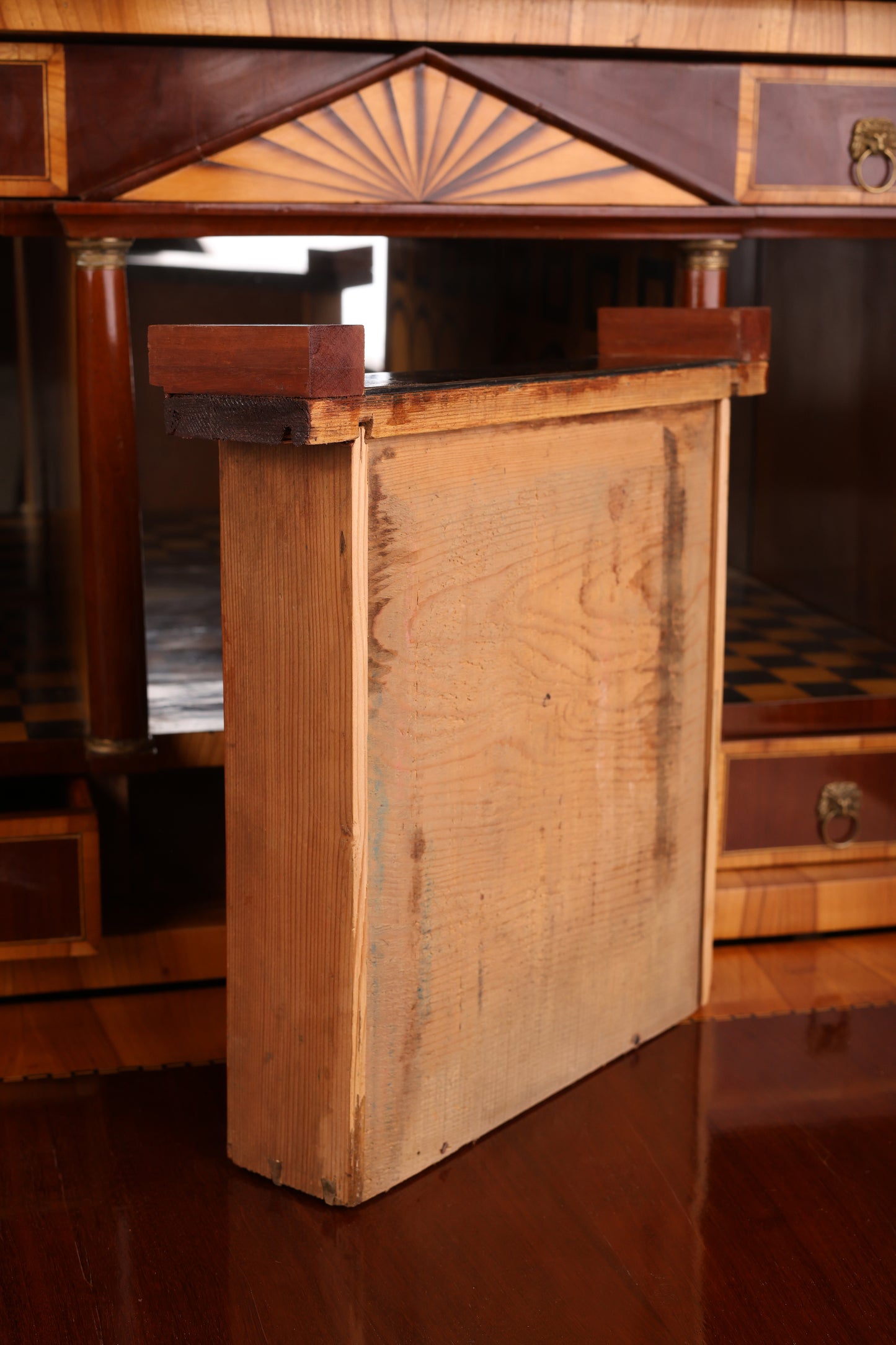Biedermeier Lyrasekretär in Kirschbaum Wien um 1815