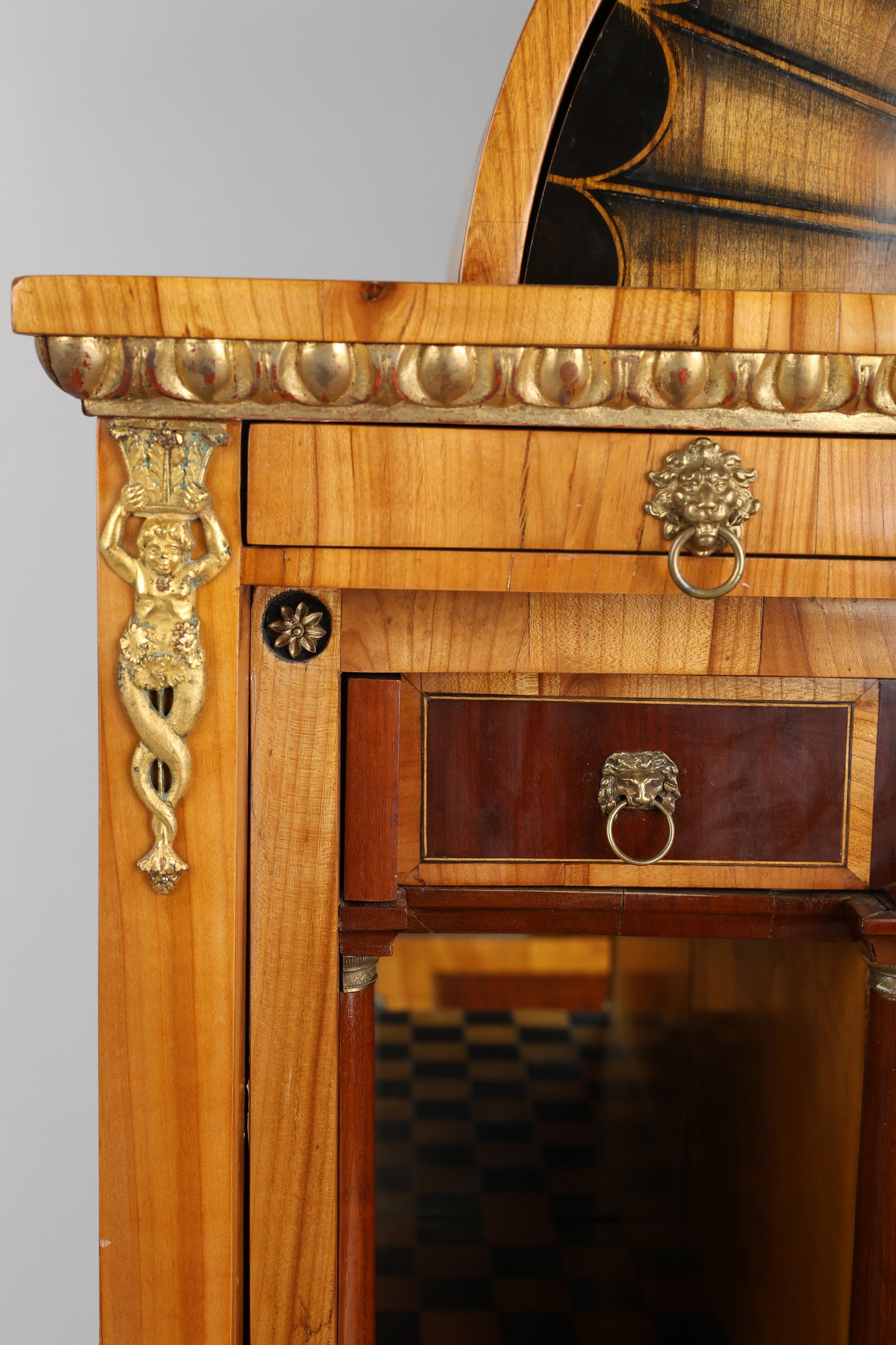 Biedermeier Lyrasekretär in Kirschbaum Wien um 1815
