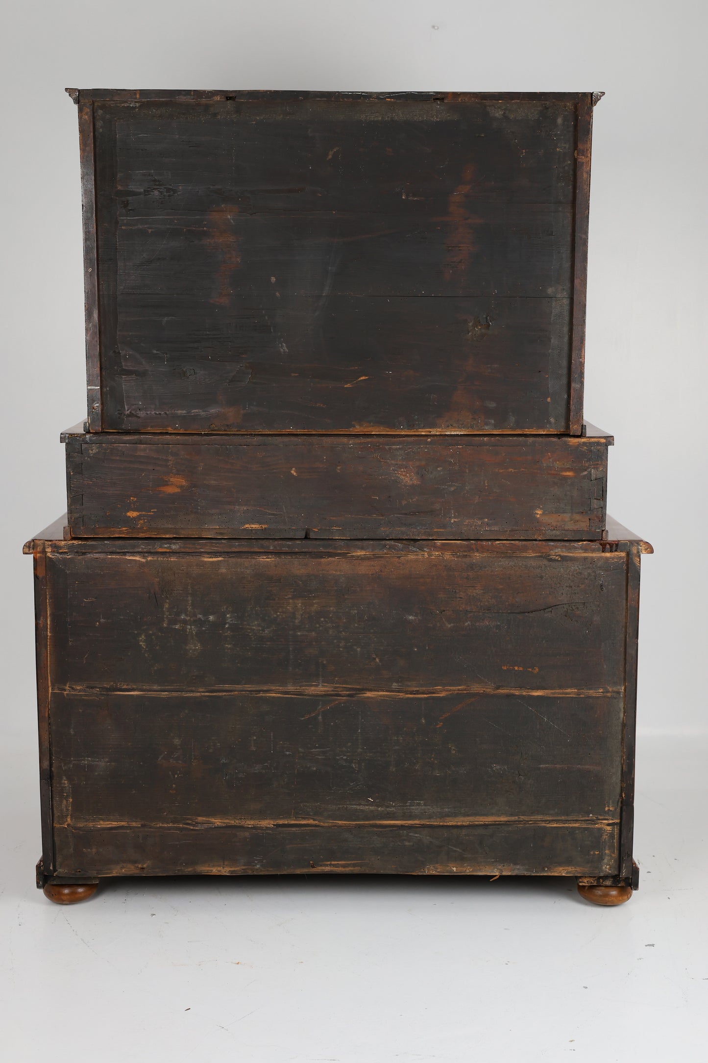 Louis Seize Aufsatzschreibkommode in Nussbaum um 1790
