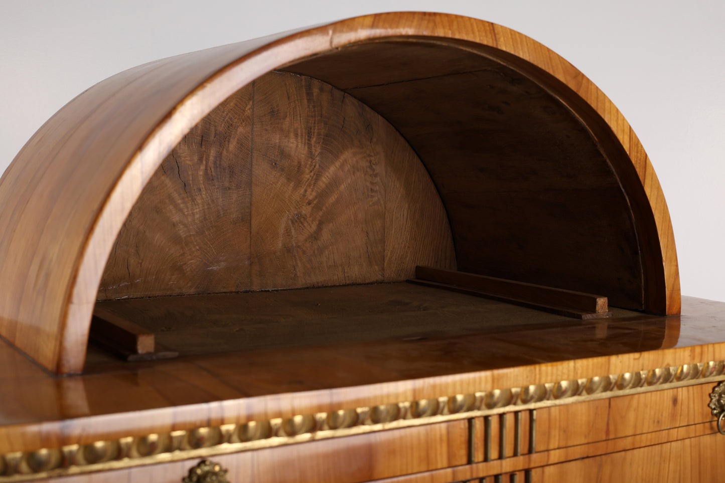 Biedermeier Lyrasekretär in Kirschbaum Wien um 1815