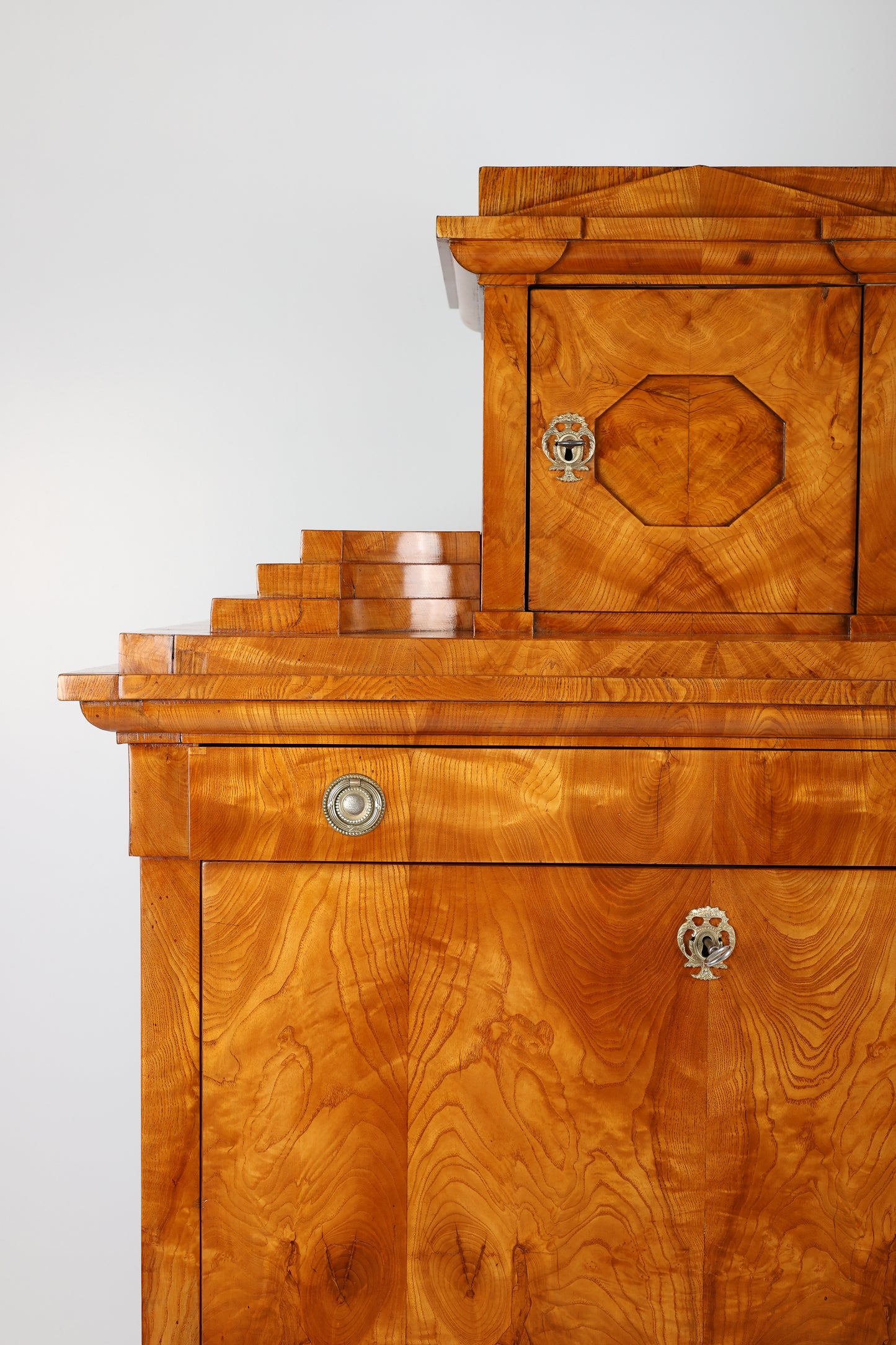 Biedermeier Sekretär in Esche um 1830