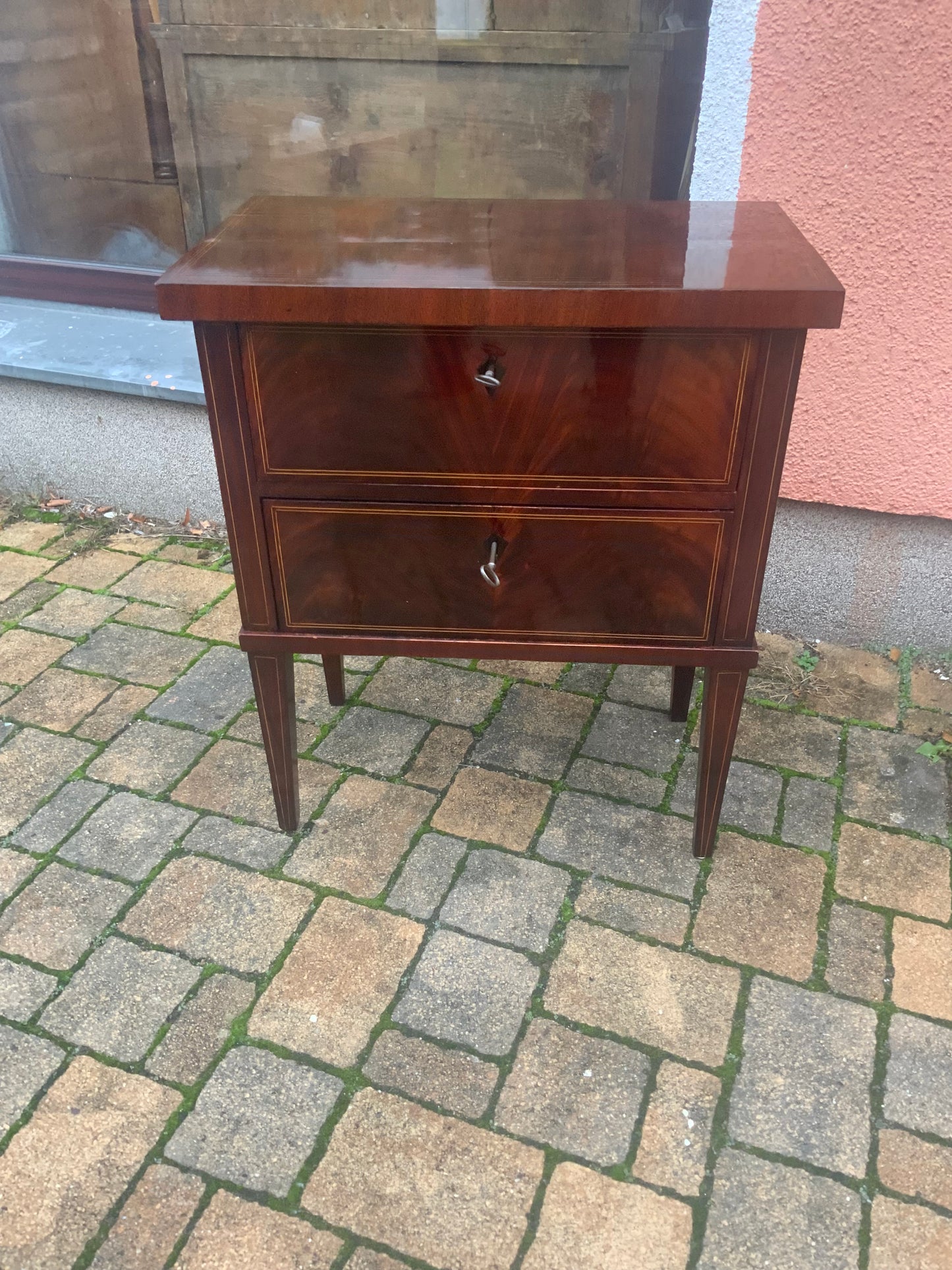 Biedermeier Pfeilerkommode in Mahagoni um 1830