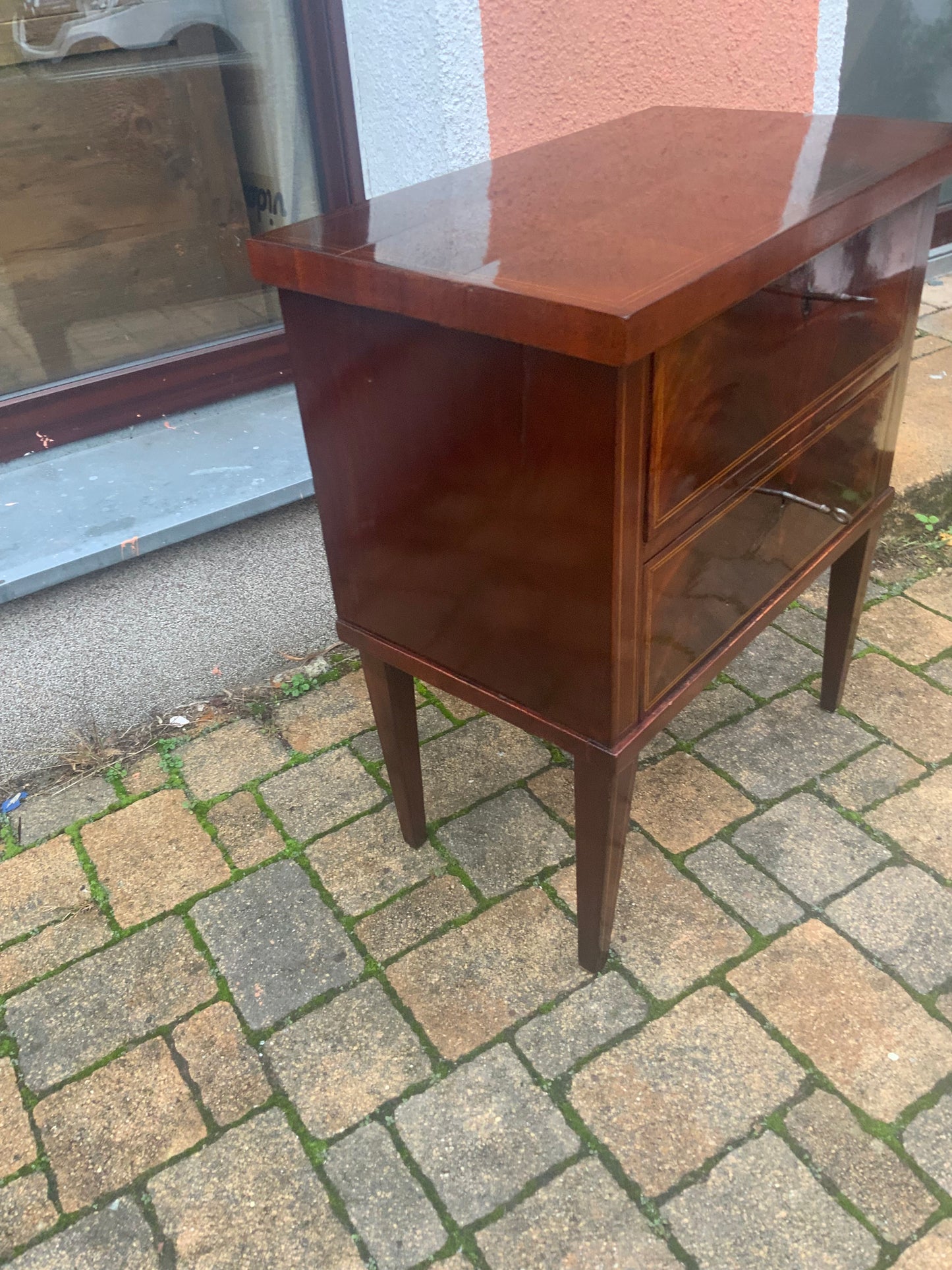 Biedermeier Pfeilerkommode in Mahagoni um 1830
