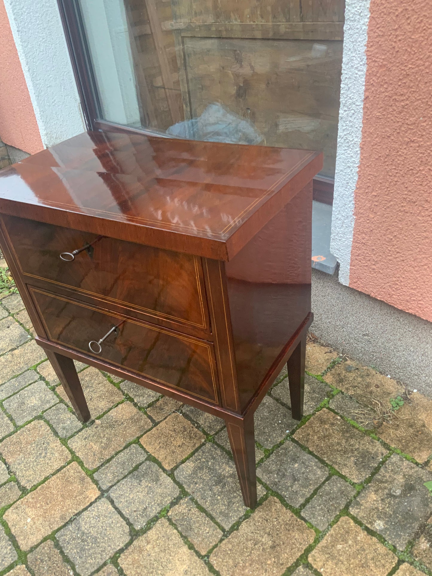 Biedermeier Pfeilerkommode in Mahagoni um 1830
