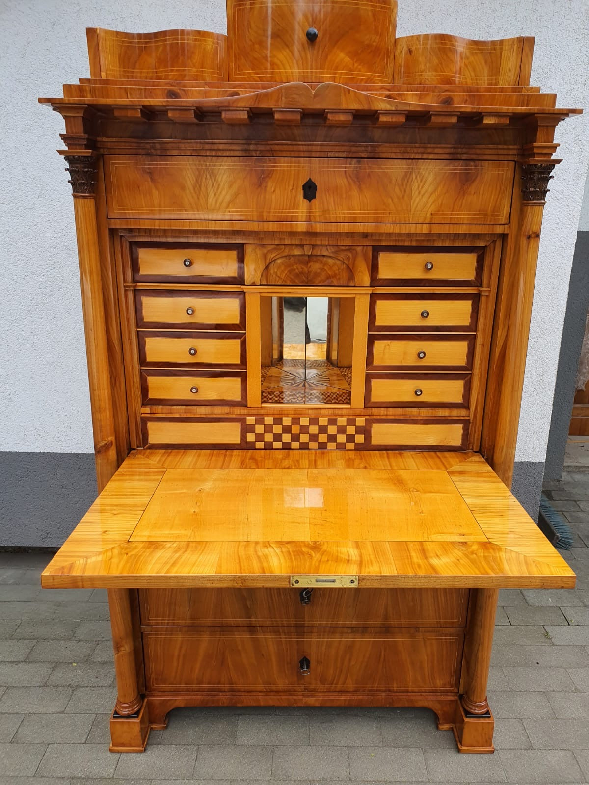 Biedermeier Sekretär mit Säulen in Kirschbaum