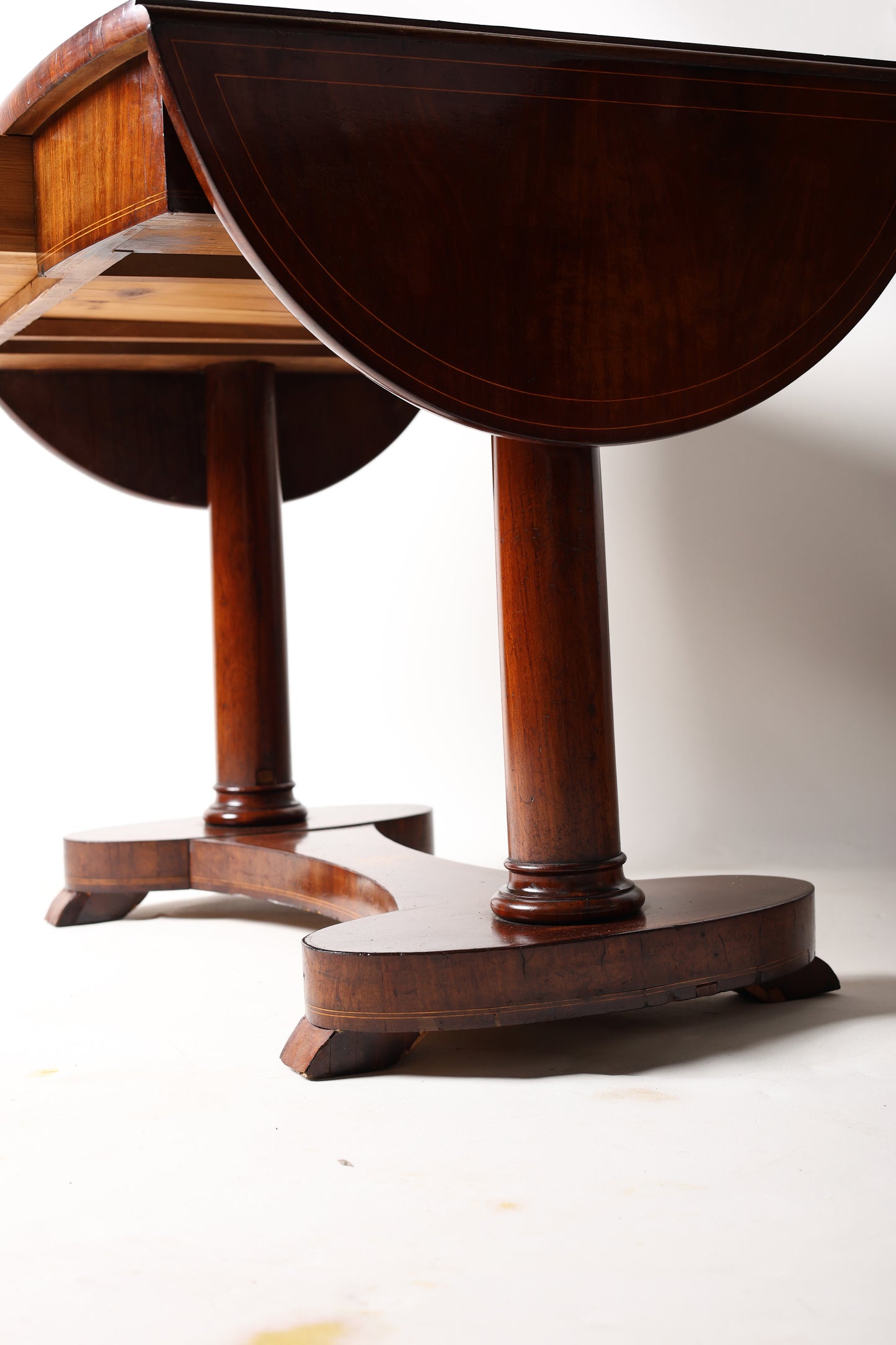 Biedermeier Wangentisch in Magoni um 1830