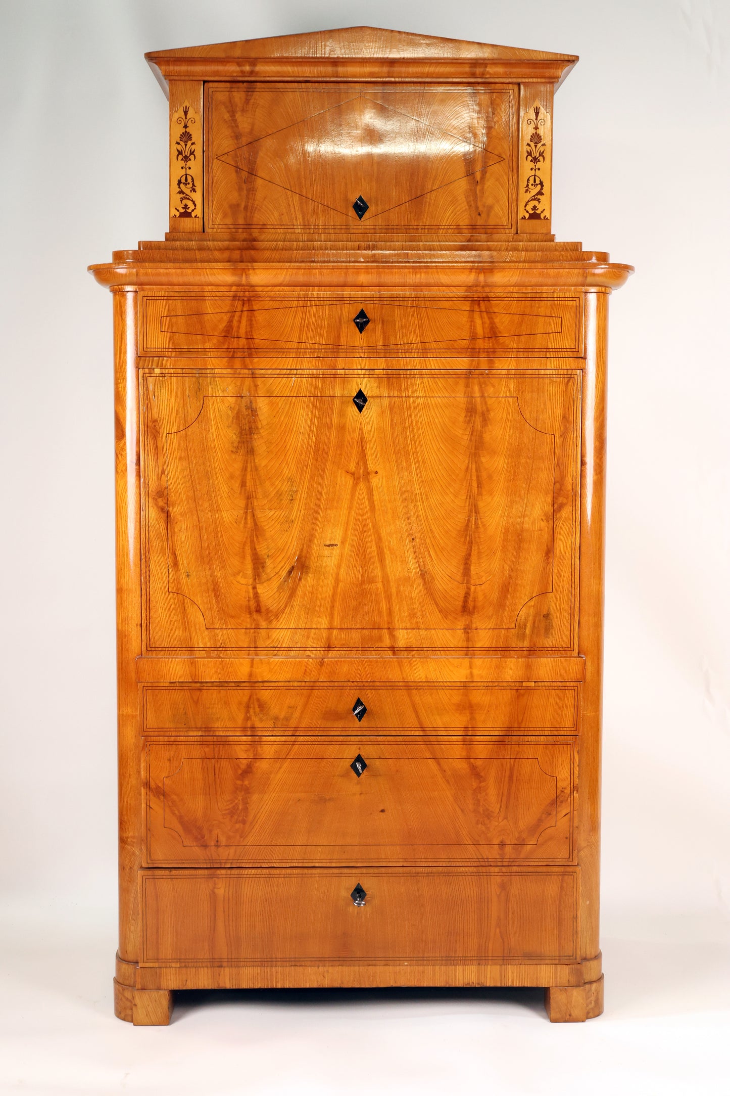 Biedermeier Aekretär mit Aufsatz in Esche