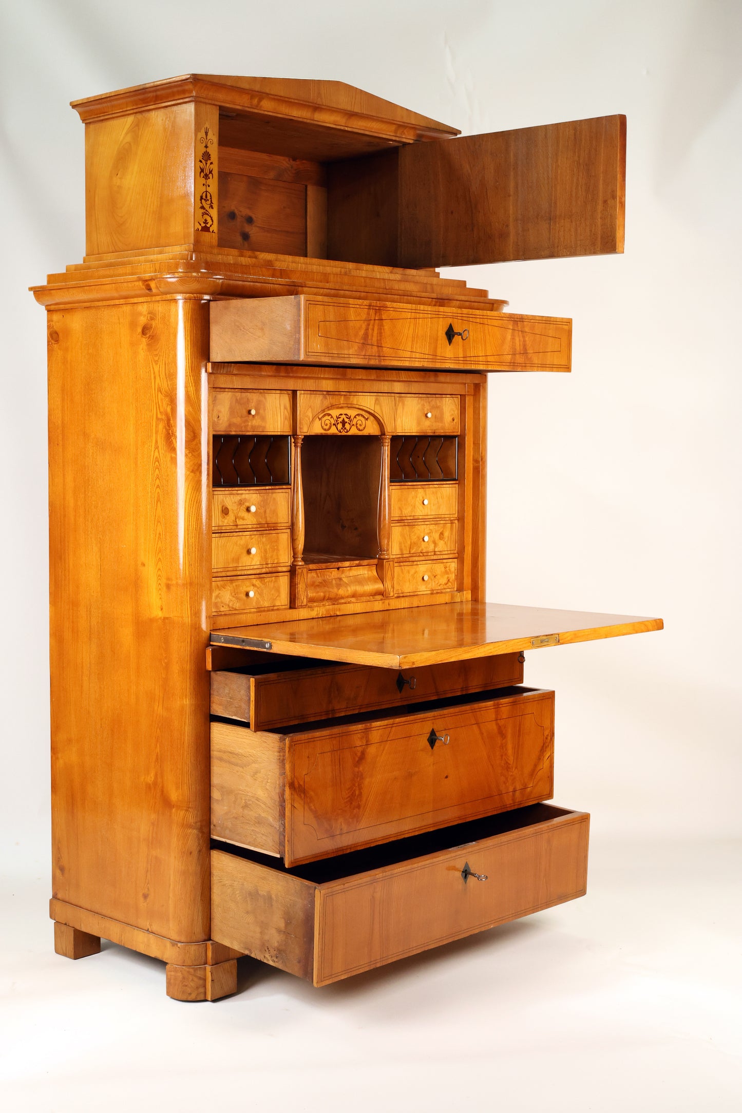 Biedermeier Aekretär mit Aufsatz in Esche