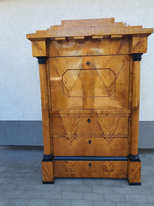 Biedermeier Sekretär in Kirschbaum um 1820