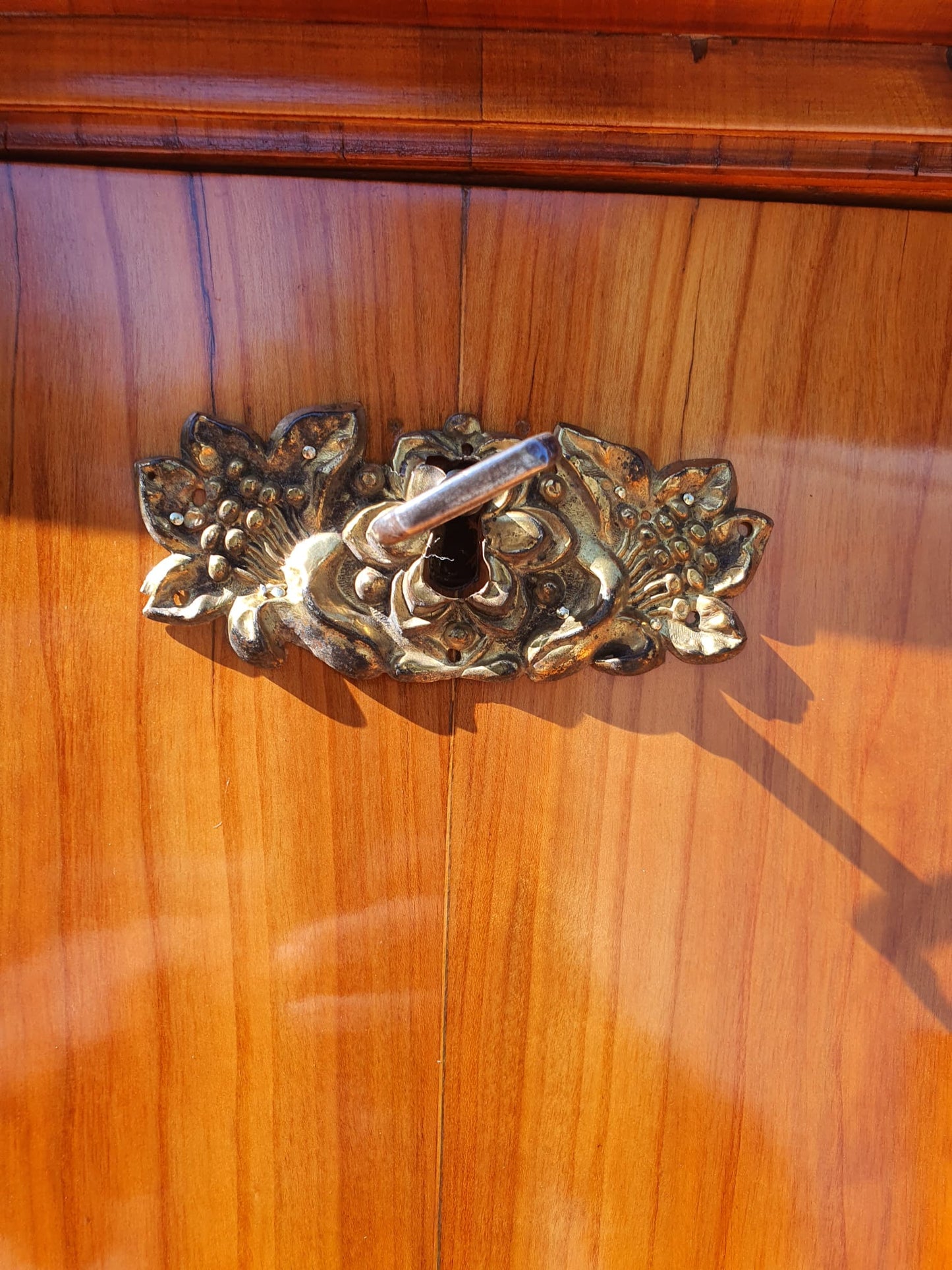 Originaler Biedermeier Sekretär in Kirschbaum Dresden um 1820