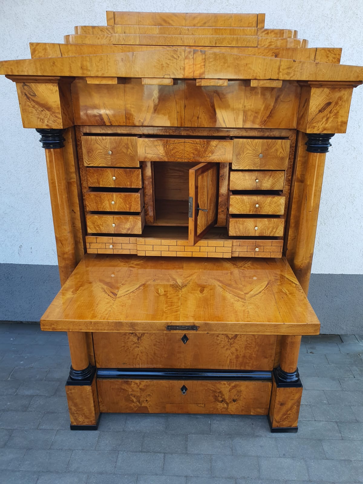 Biedermeier Sekretär in Kirschbaum um 1820