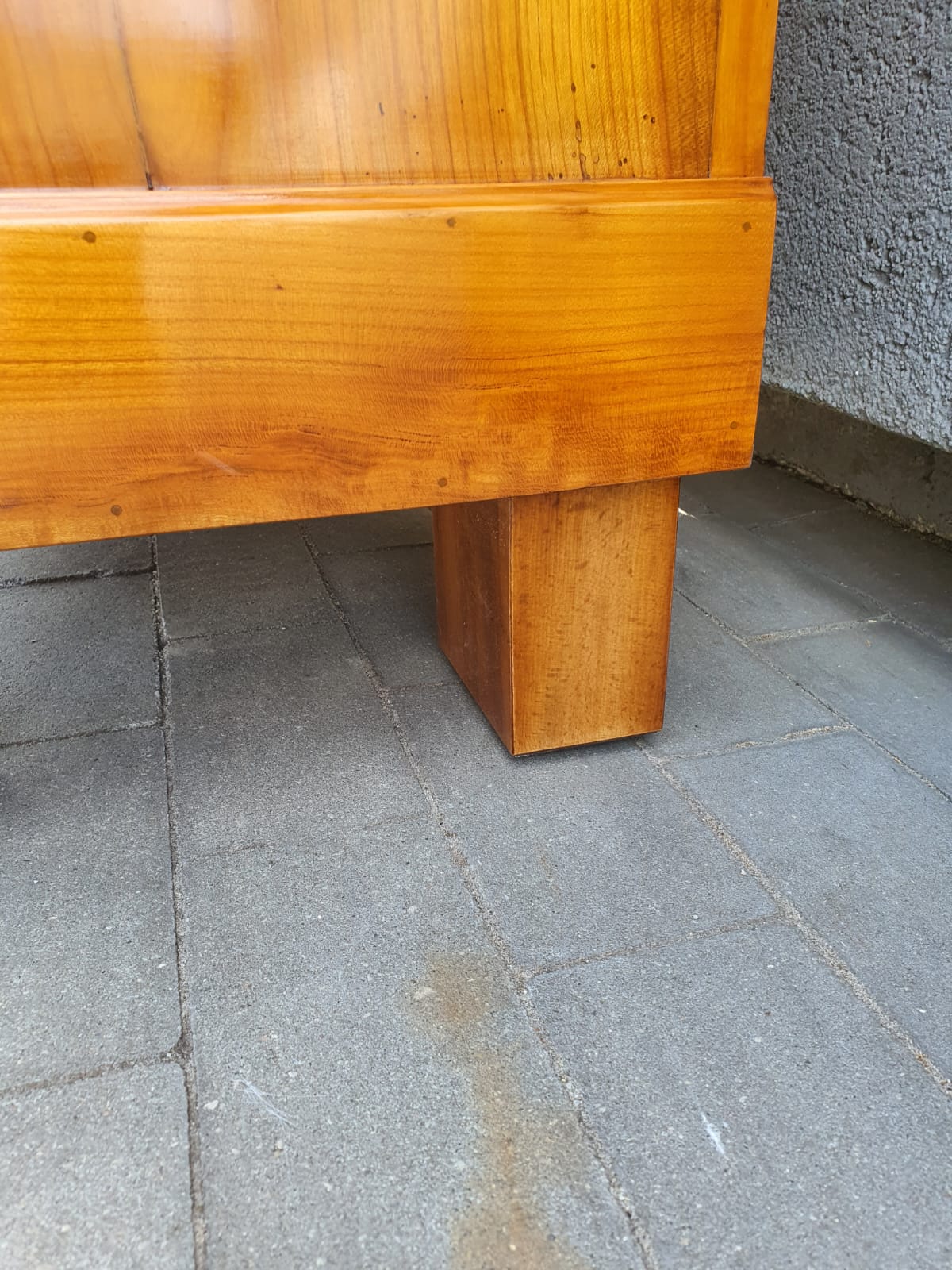 Biedermeier Kleiderschrank in Kirschbaum sign. 1818