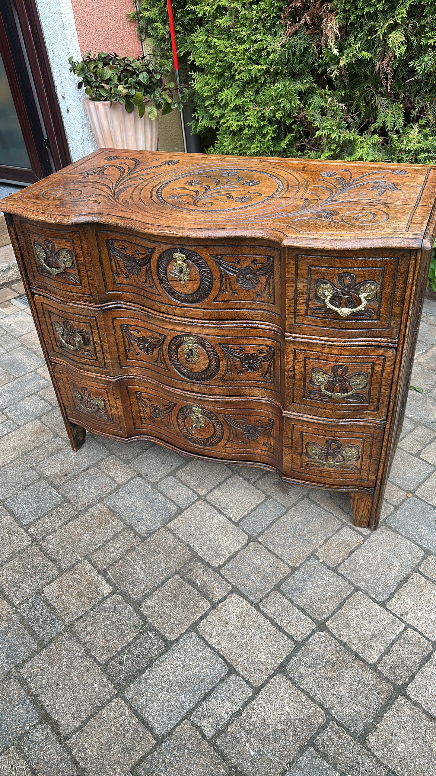 Seltene Barockkommode in Eiche um 1760
