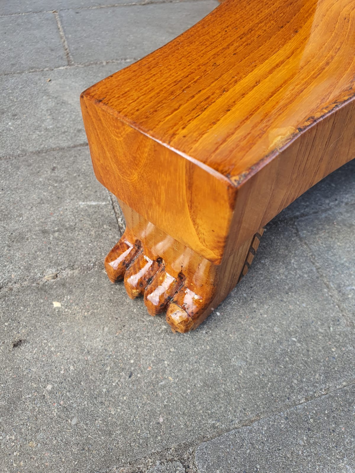 Biedermeier Beistelltisch in Esche um 1820