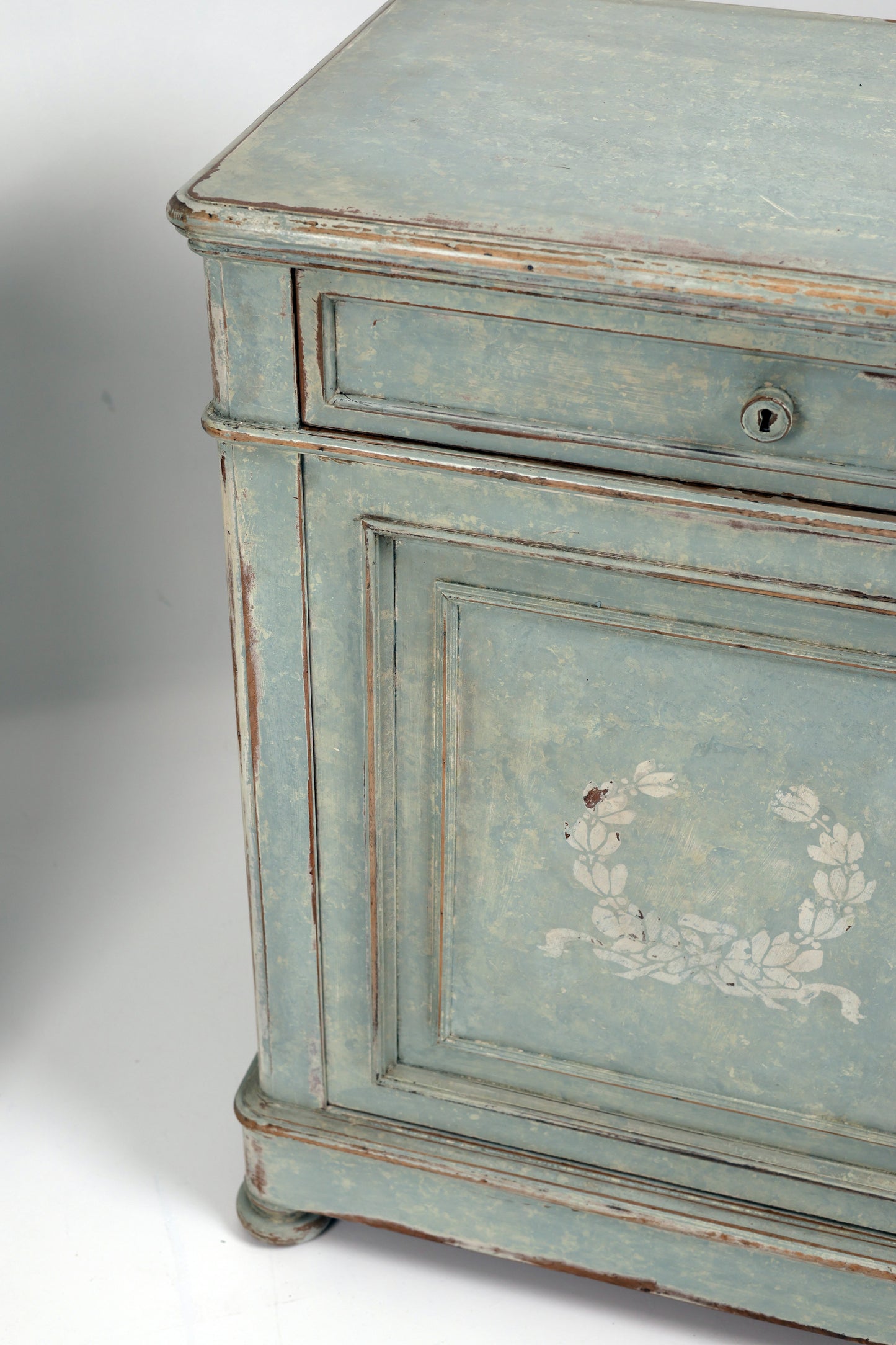 Halbschrank im Gustavianischen Stil Schweden um 1830