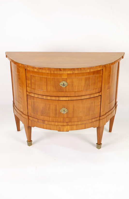 Demi Lune in hellem Mahagoni Österreich um 1820