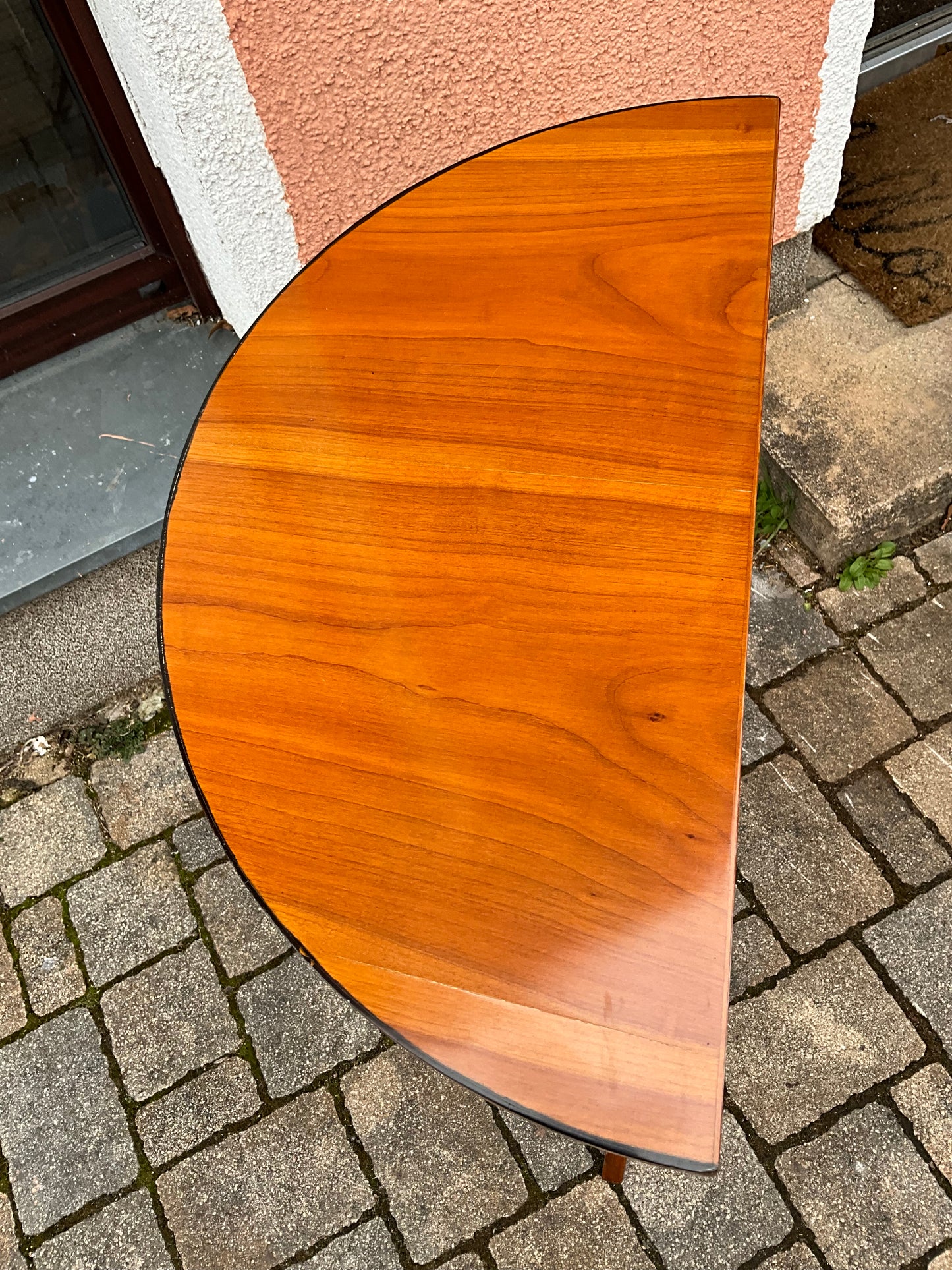 Biedermeier Demi Lune in Kirschbaum