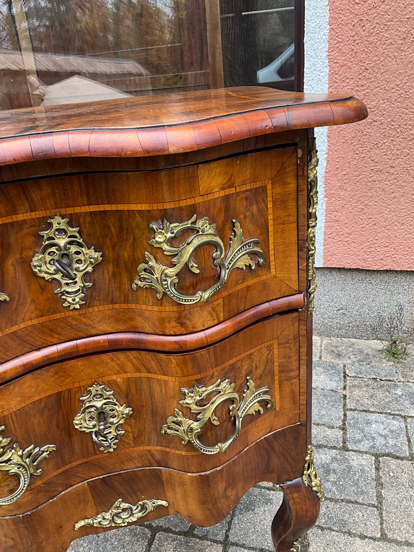 Dresdner Barockkommode in Nussbaum um 1870
