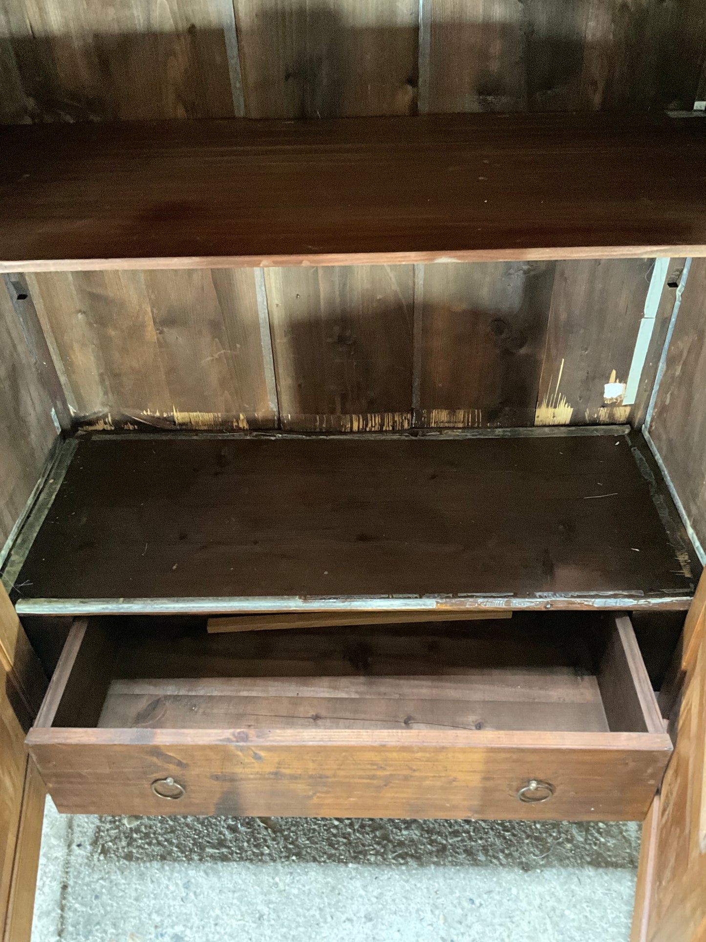 Biedermeier Vitrine in Kirschbaum um 1830