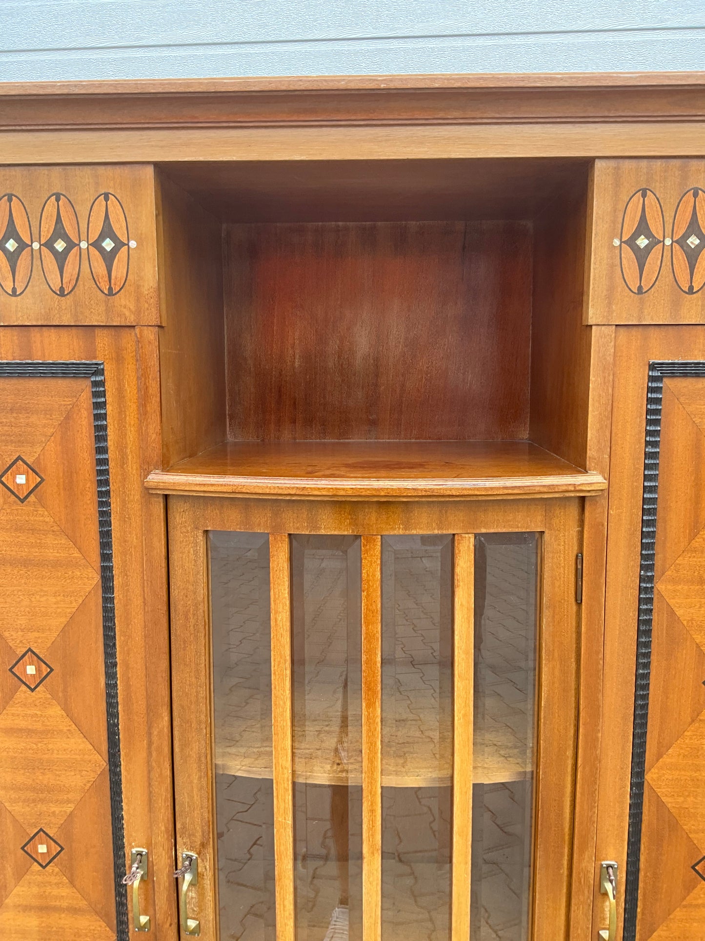 Art Deco Vitrine in Mahagoni um 1920