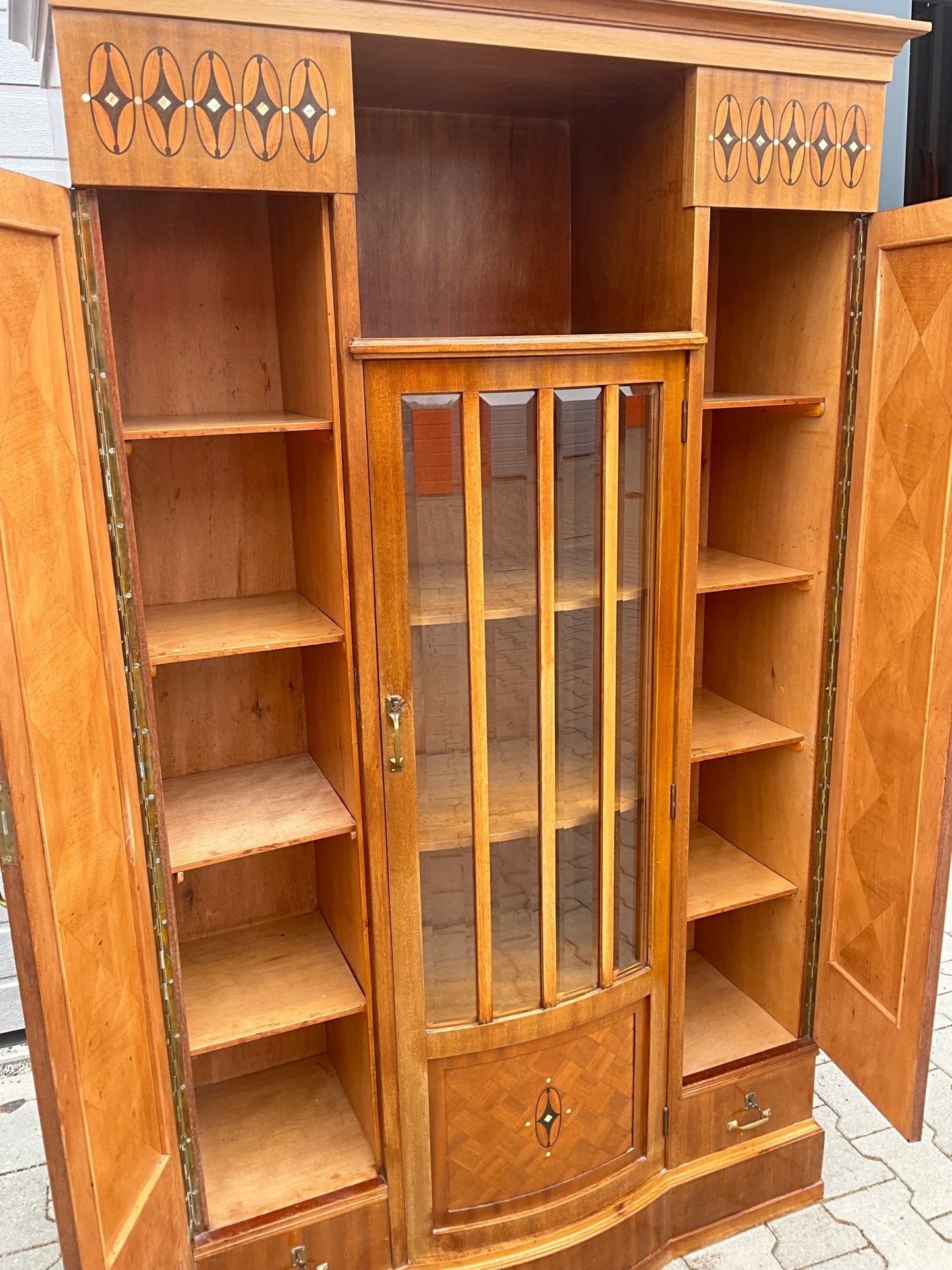 Art Deco Vitrine in Mahagoni um 1920