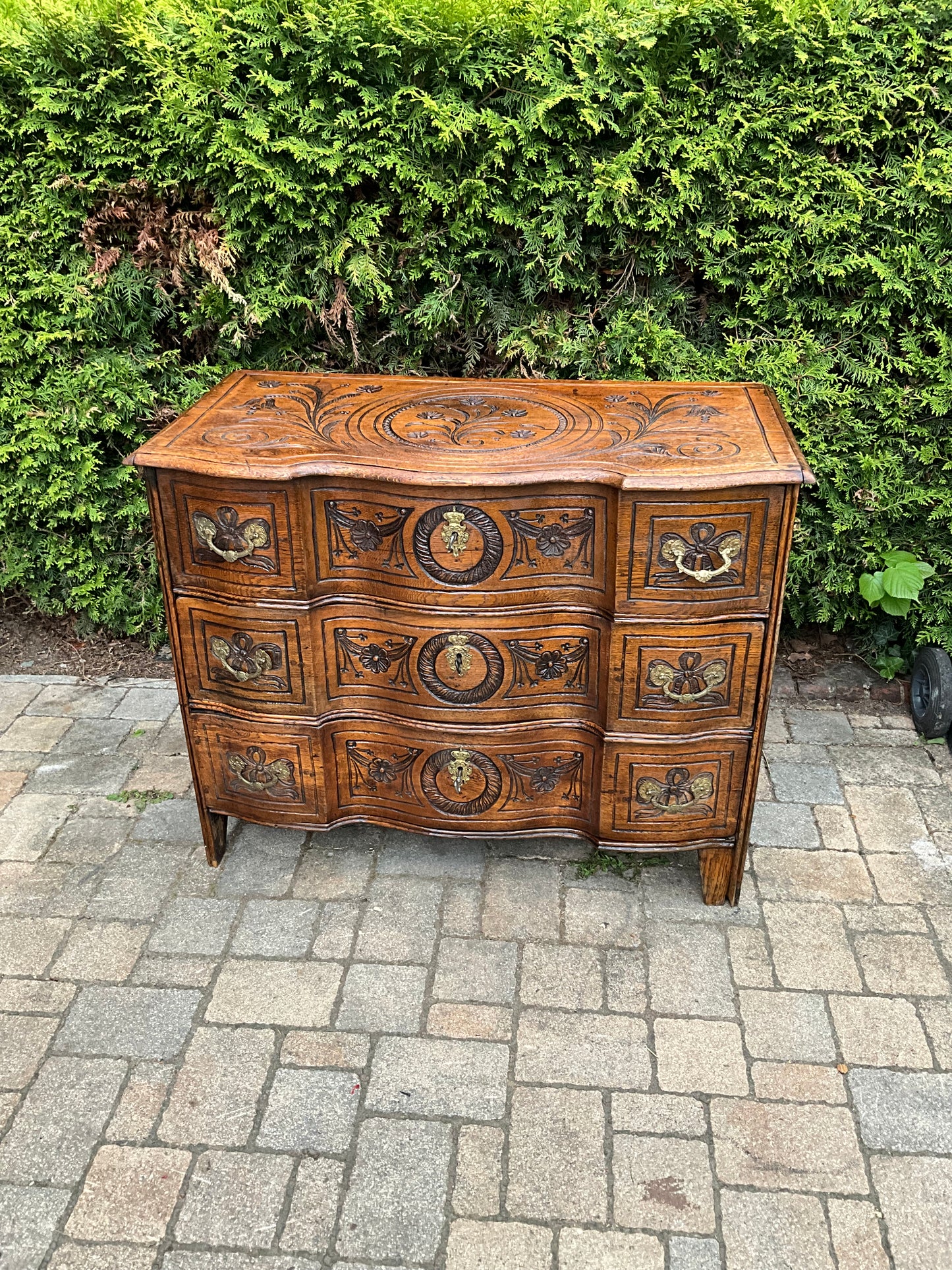 Seltene Barockkommode in Eiche um 1760