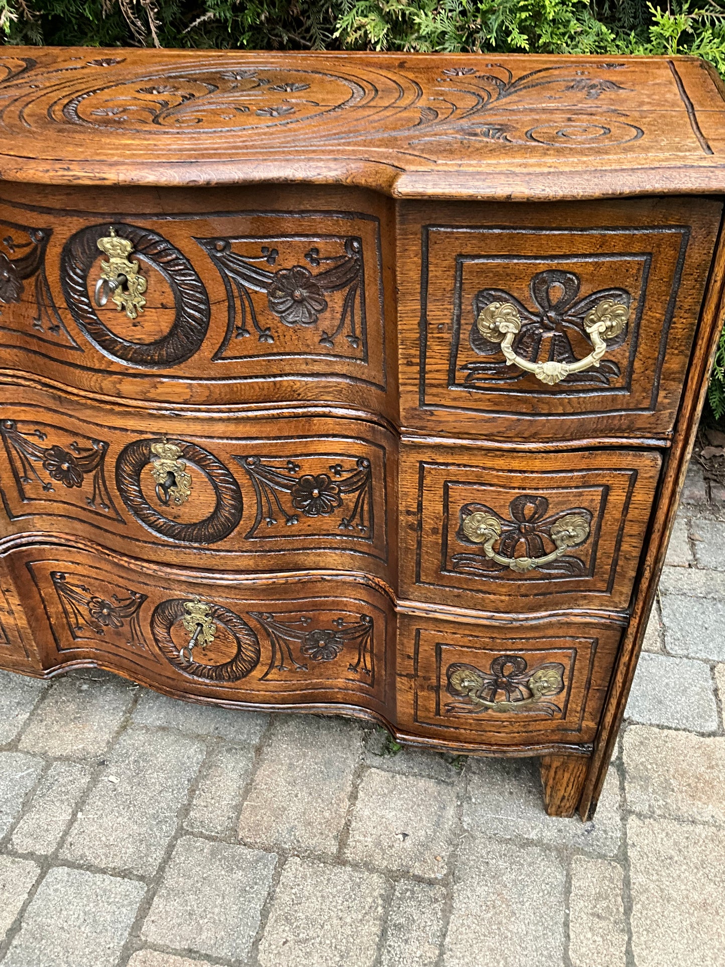Seltene Barockkommode in Eiche um 1760