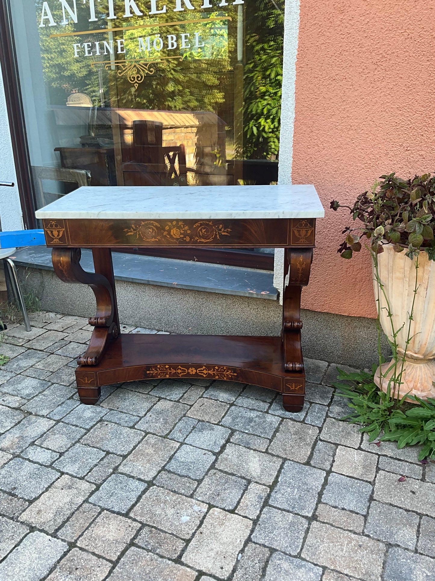 Biedermeier Konsole intarsiert in Mahagoni um 1830