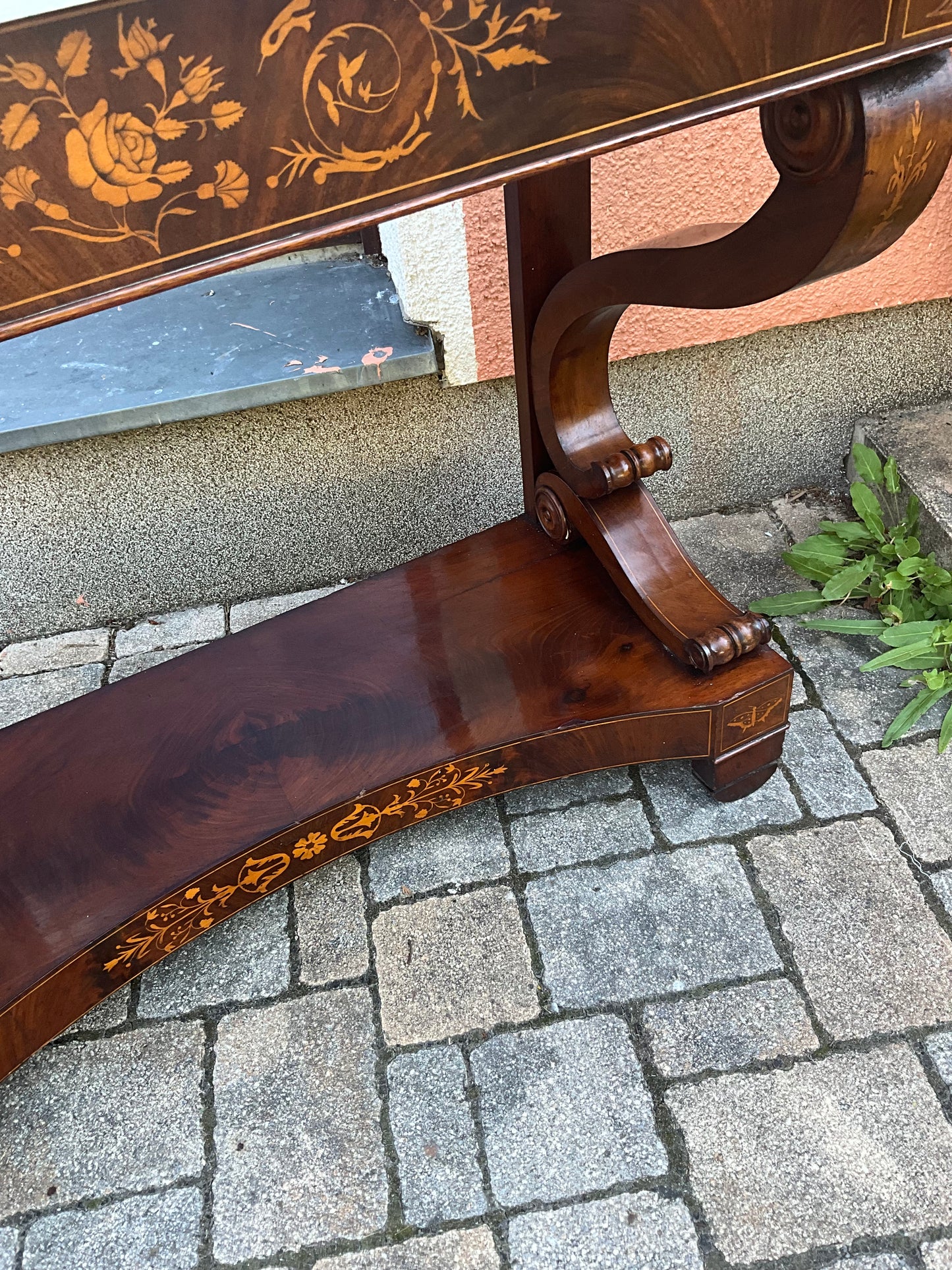Biedermeier Konsole intarsiert in Mahagoni um 1830
