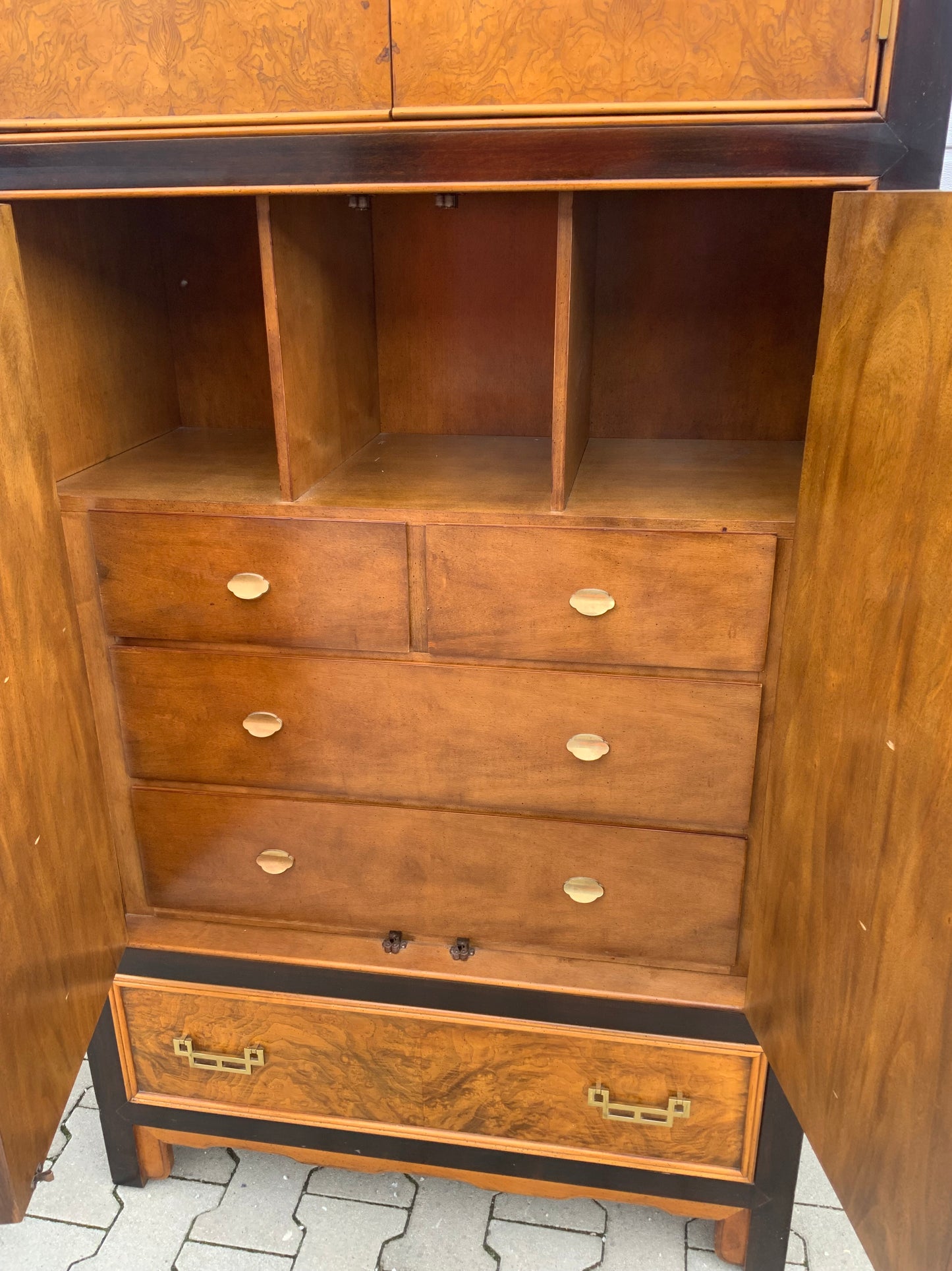 1970 s Vintage Chin Hua Hochschrank Designer Raymond Sobota