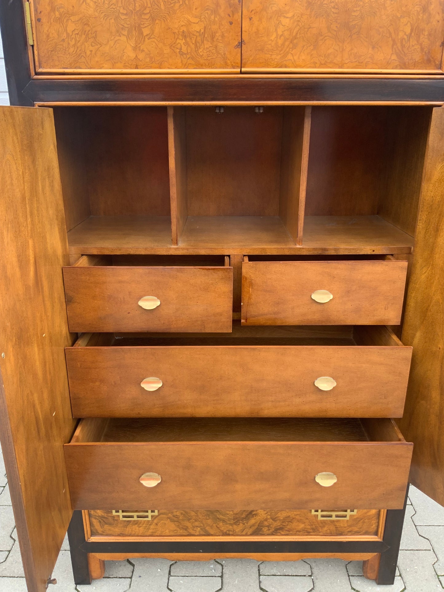 1970 s Vintage Chin Hua Hochschrank Designer Raymond Sobota
