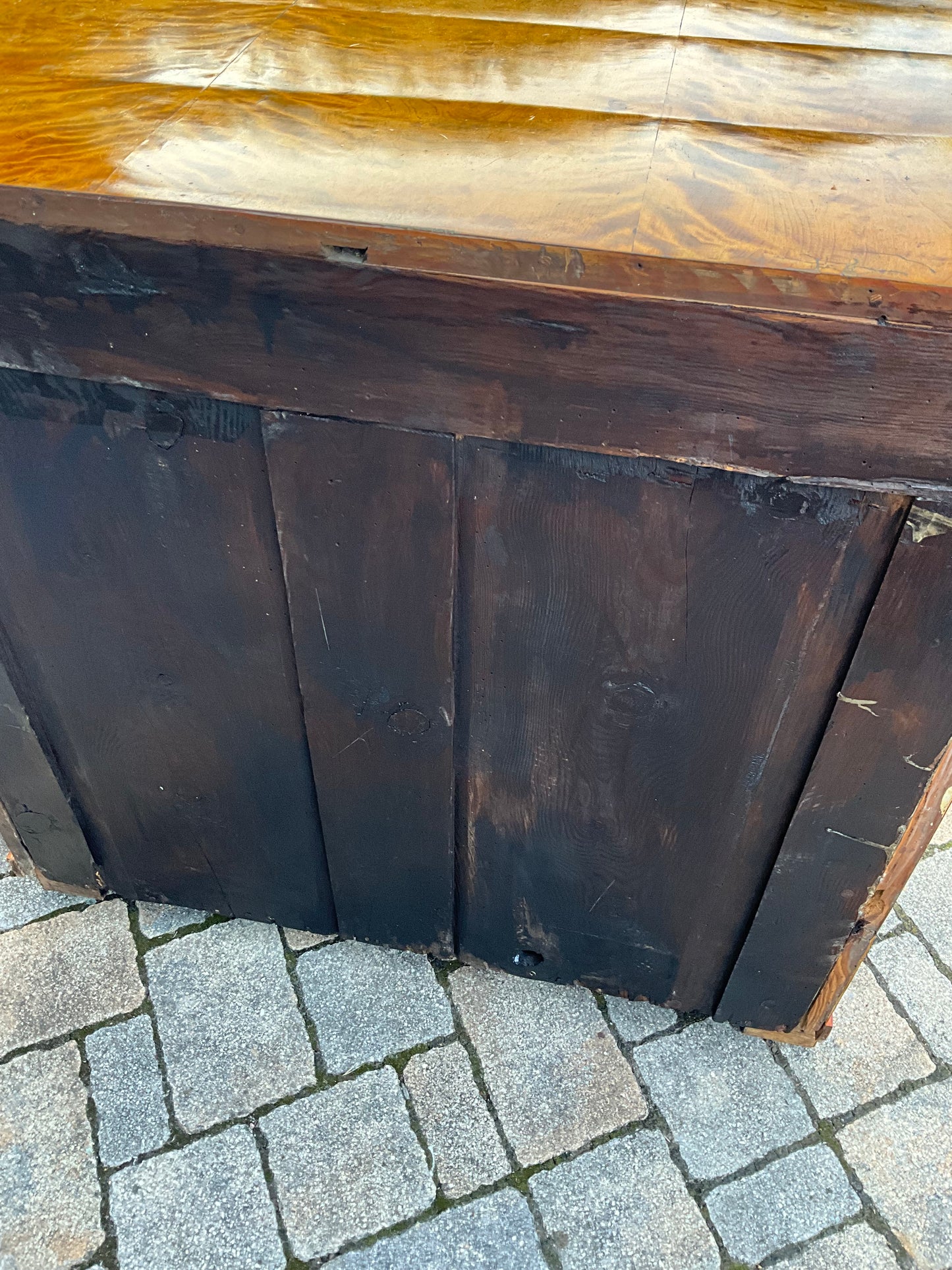 Biedermeierkommode in Birke mit Vollsäulen um 1830