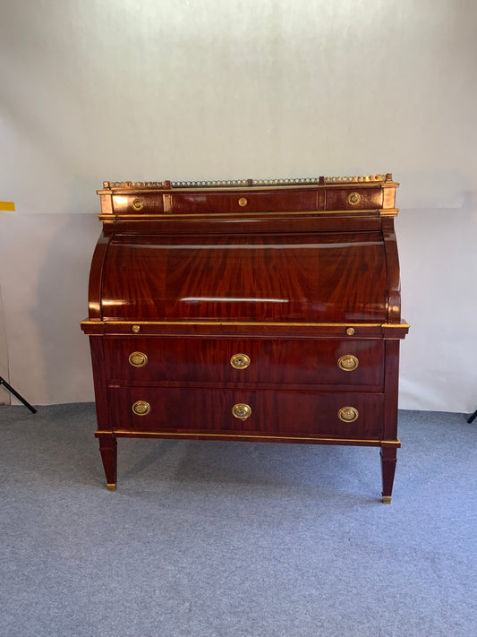 Empire Zylinderbureau in Mahagoni um 1800