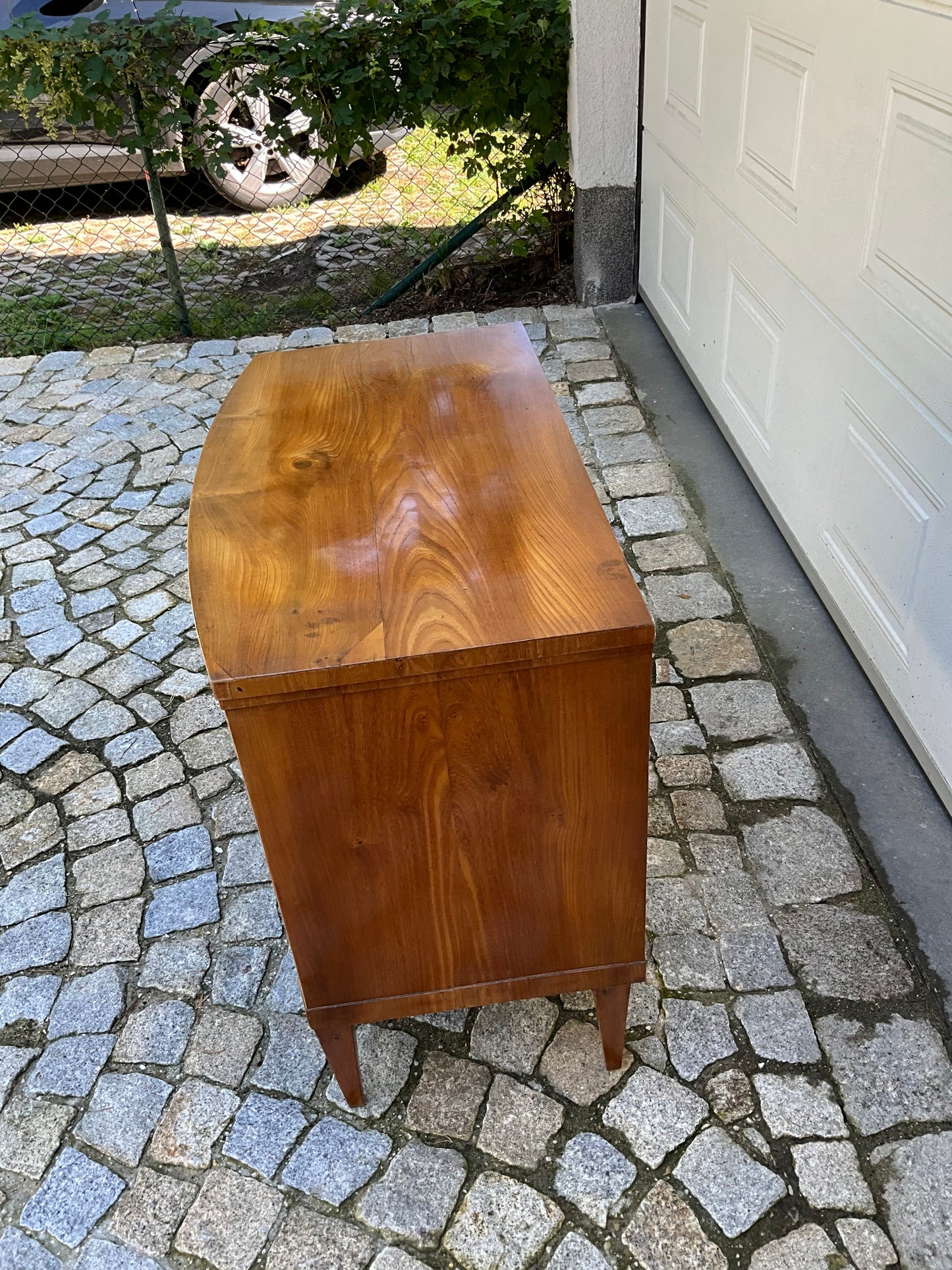 Biedermeierkommode in Esche um 1820