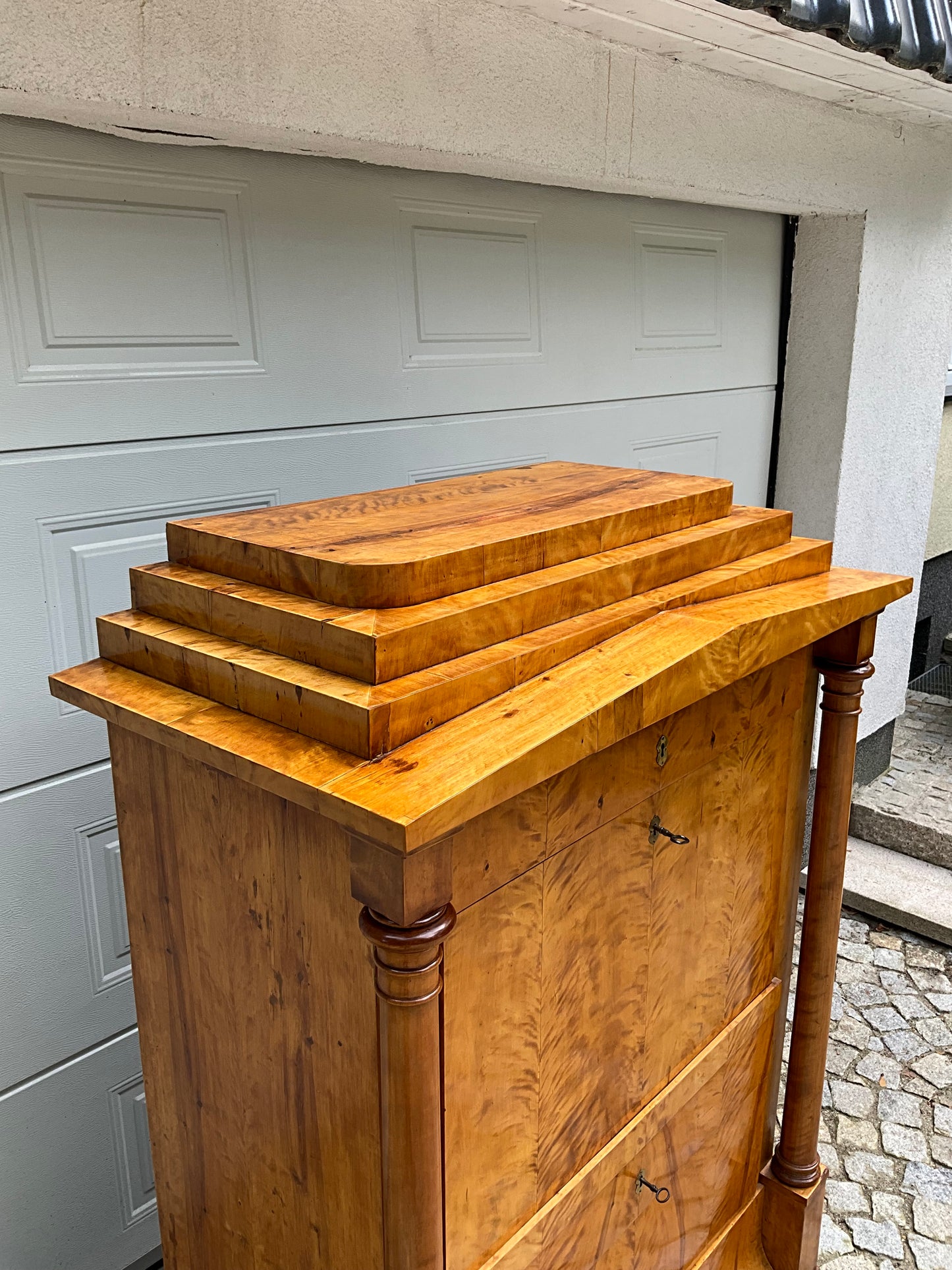Biedermeier Sekretär in Birke Berlin um 1820