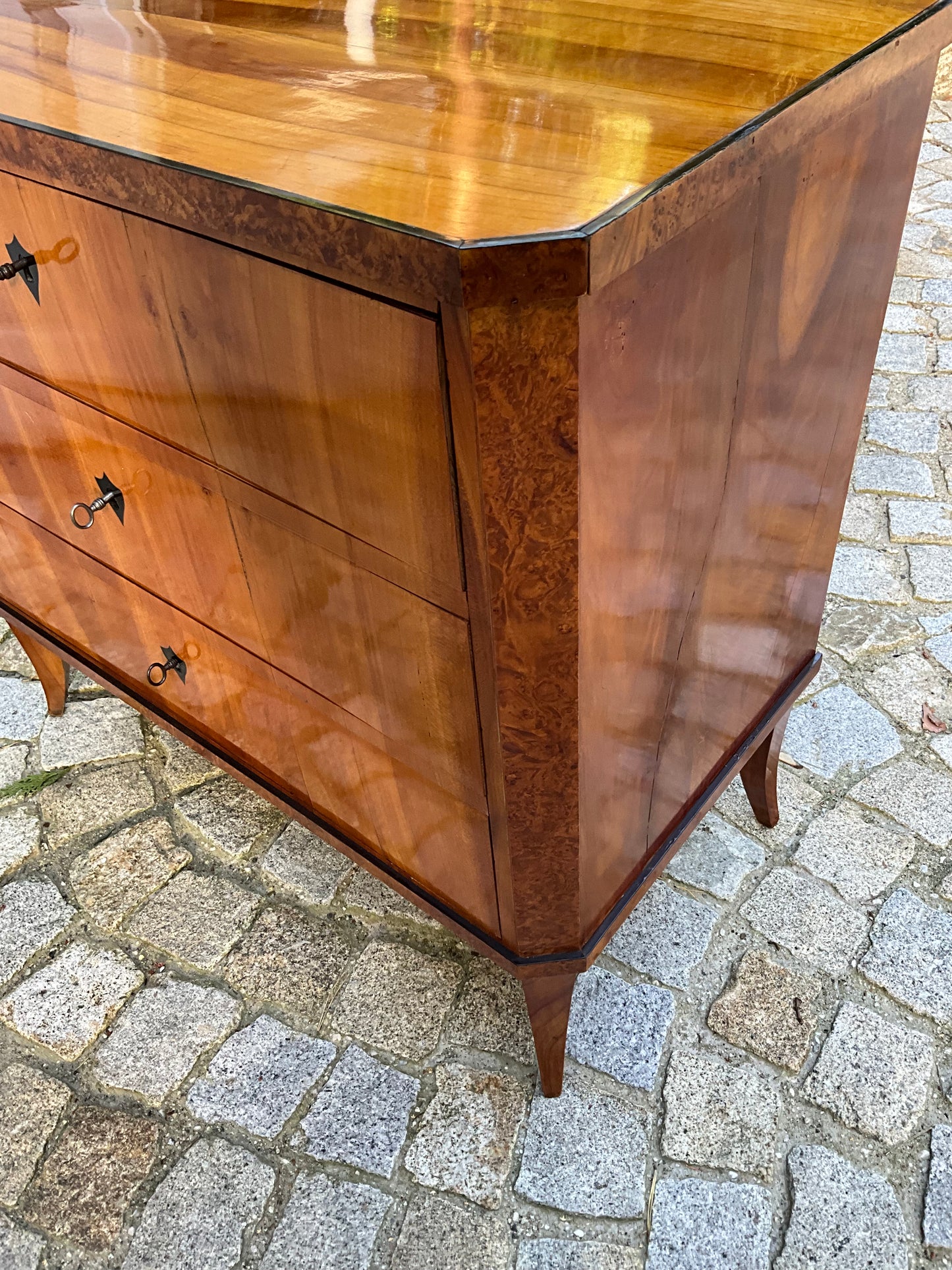 Biedermeierkommode in Kirschbaum 2.Hälfte des 19.Jh