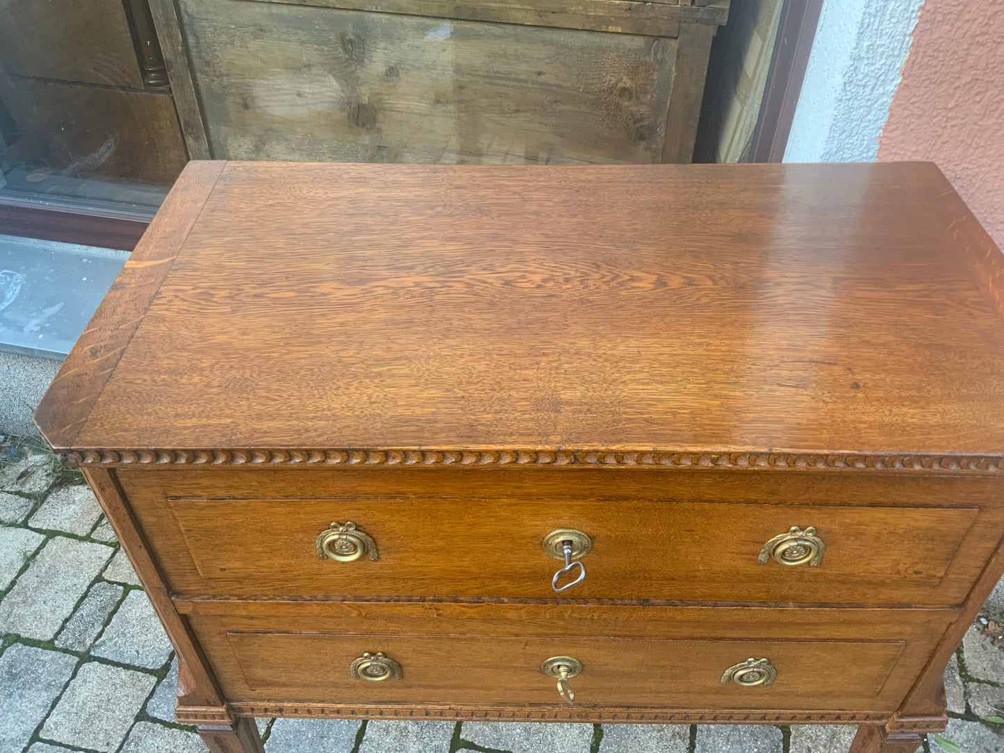 Kleine Louis Seizekommode in Eiche um 1790