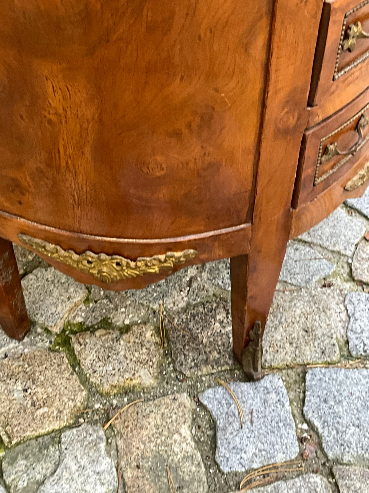 Demi Lune Hochkommode in Esche Stilmöbel