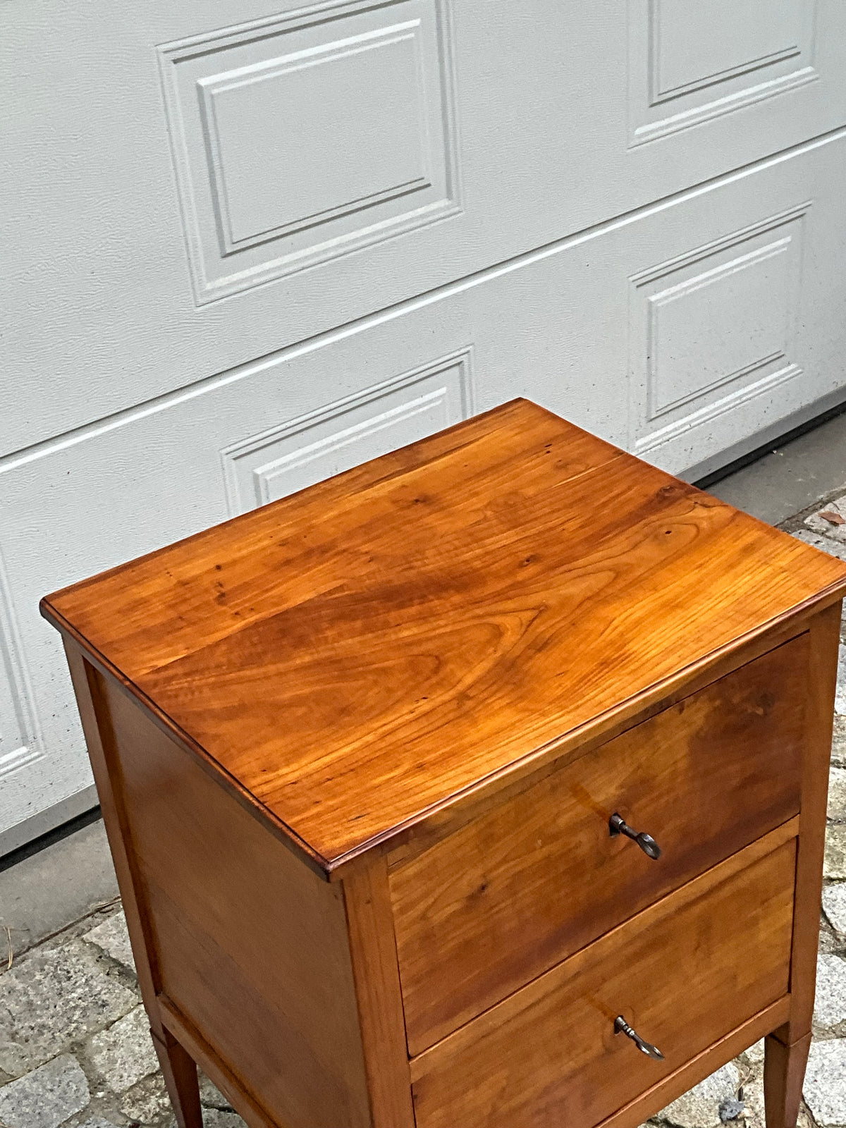 Frühe Biedermeier Kirschbaumkommode um 1815