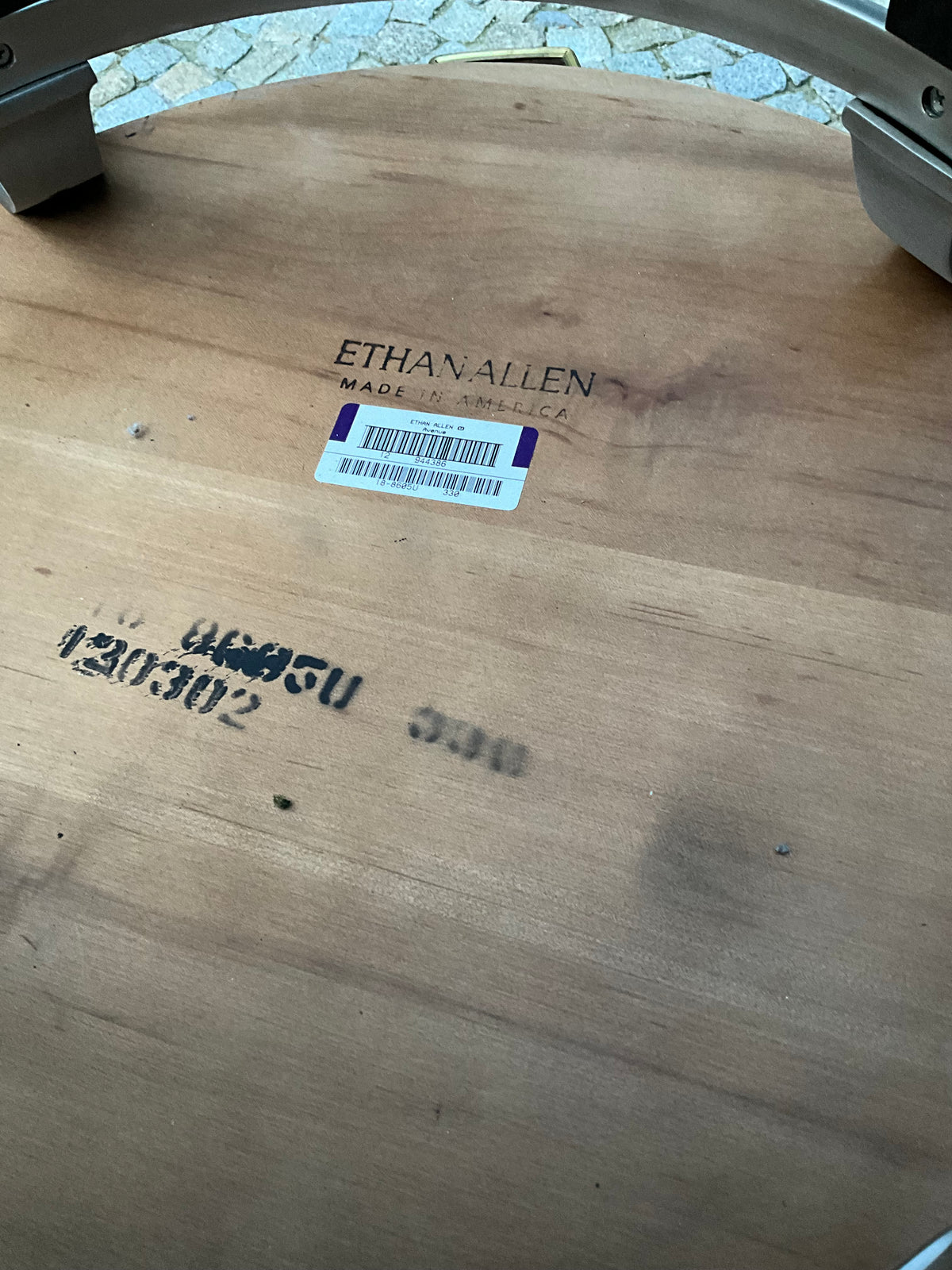 Beistelltisch v. Ethan Allen USA I’m Art Deco Stil Ahornmaser