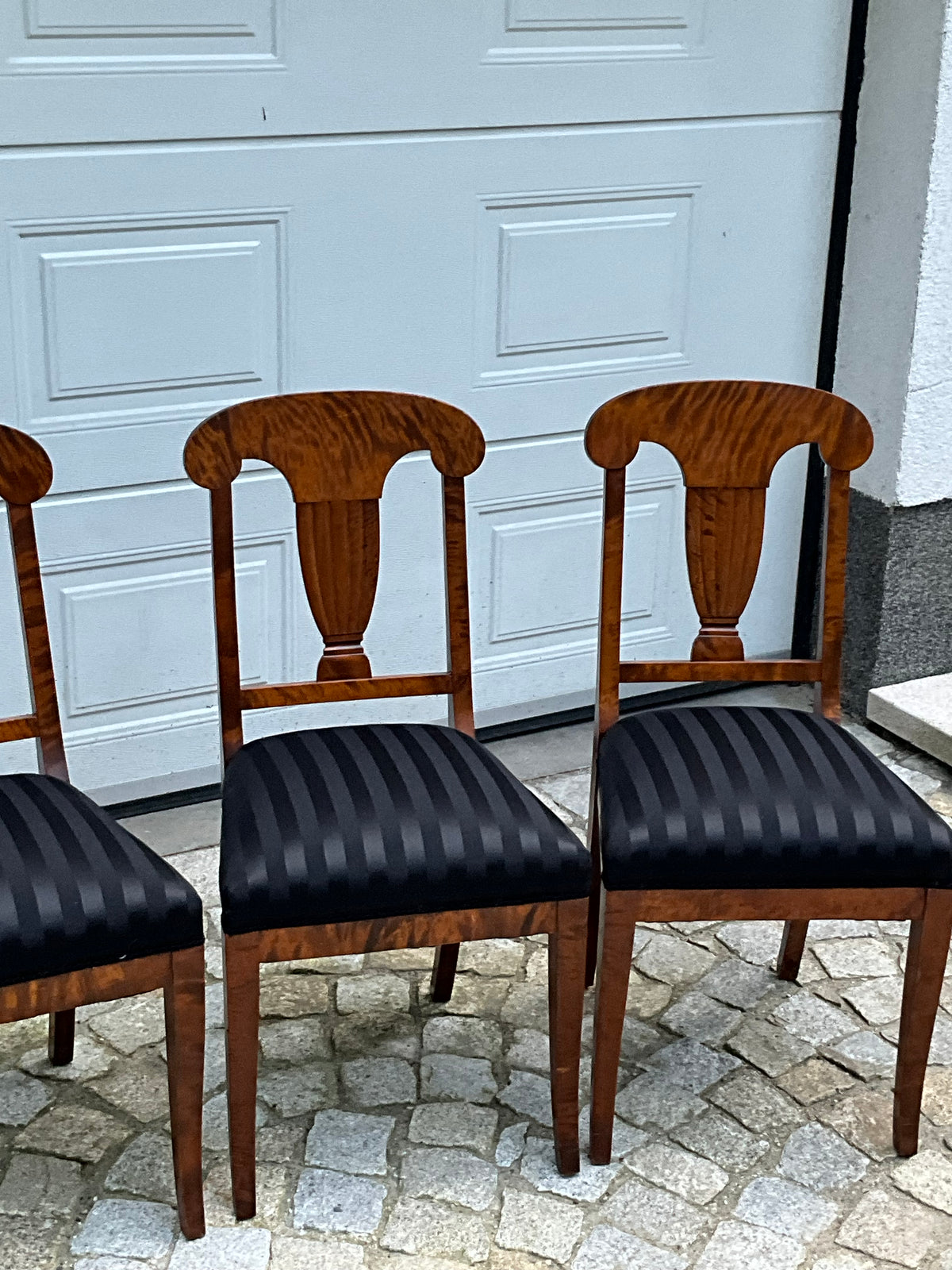 Set von 4 Biedermeierstühlen in Birke