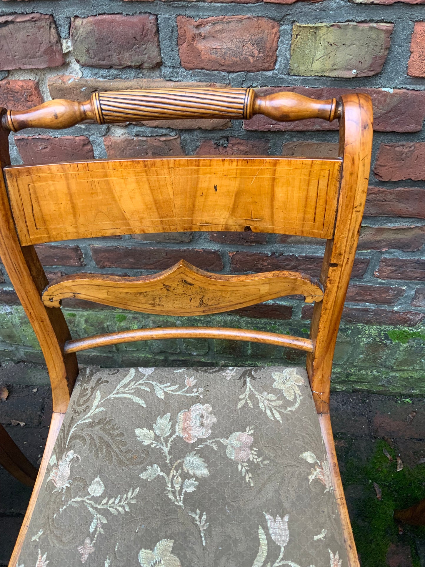 4 Set Biedermeierstühle in Kirschbaum um 1840