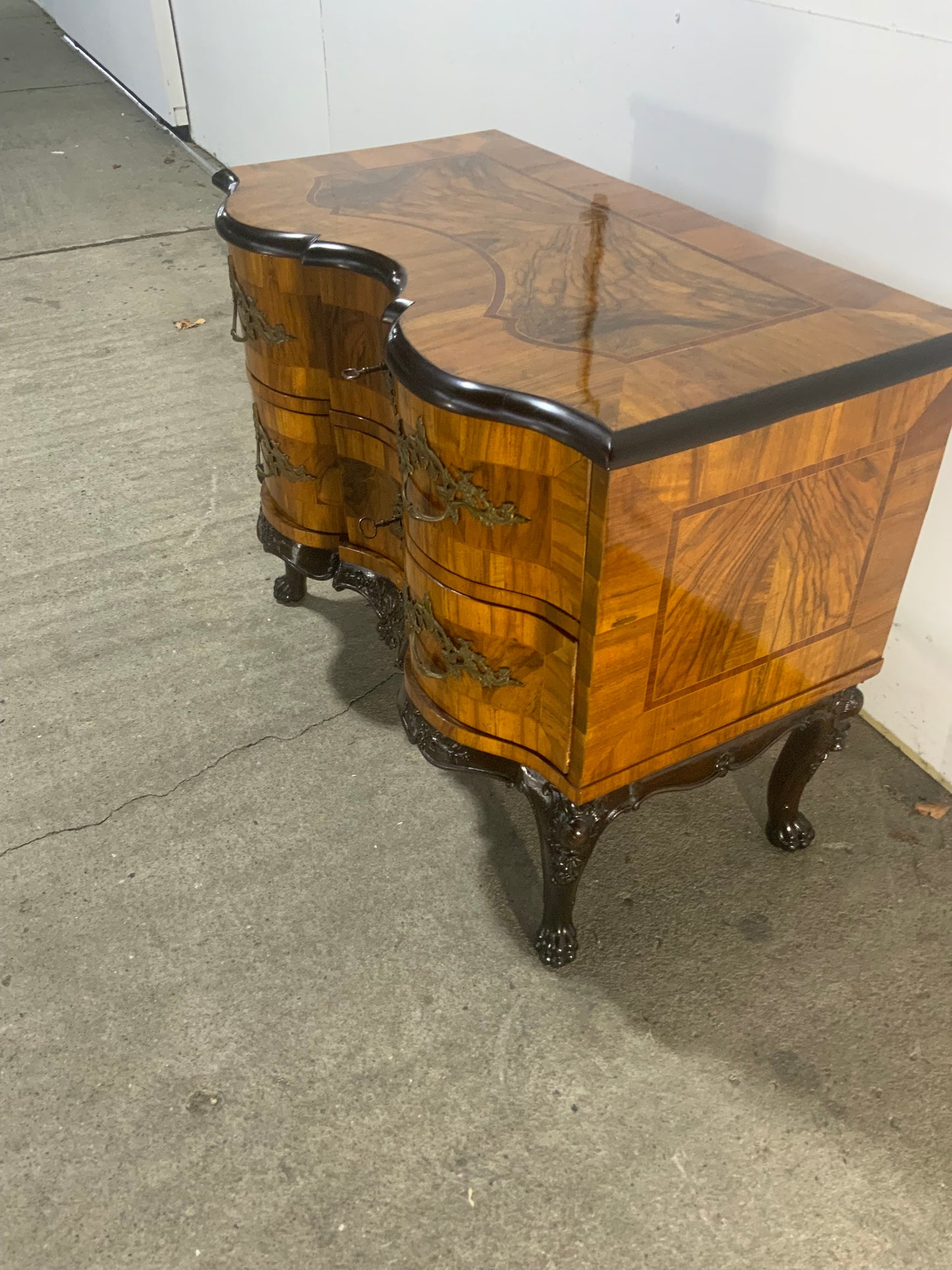 Barockkommode Nussbaum um 1760