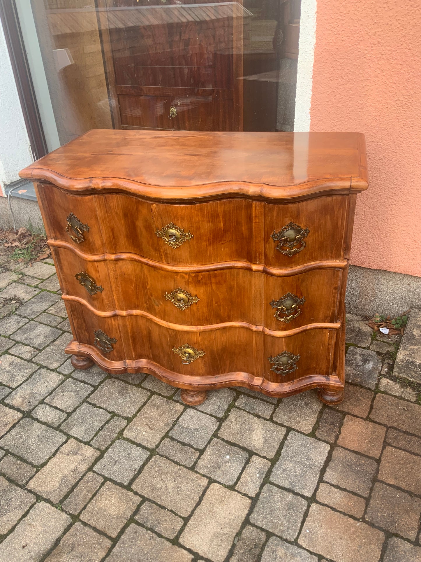 Barockkommode in Birnbaum um 1770