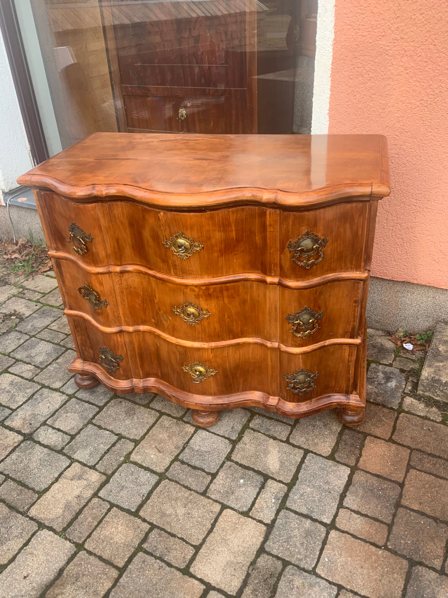 Barockkommode in Birnbaum um 1770